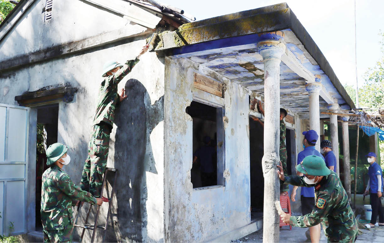 Dã ngoại làm công tác dân vận ở vùng giáo dân