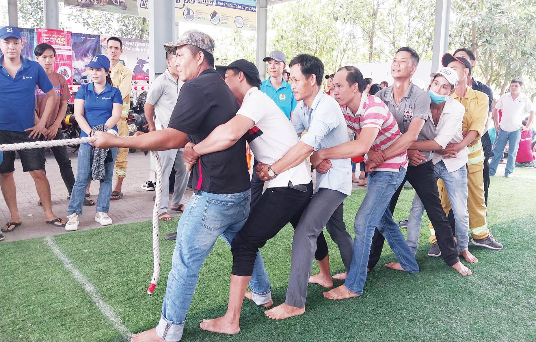 Xây dựng đội ngũ cán bộ công đoàn chuyên nghiệp