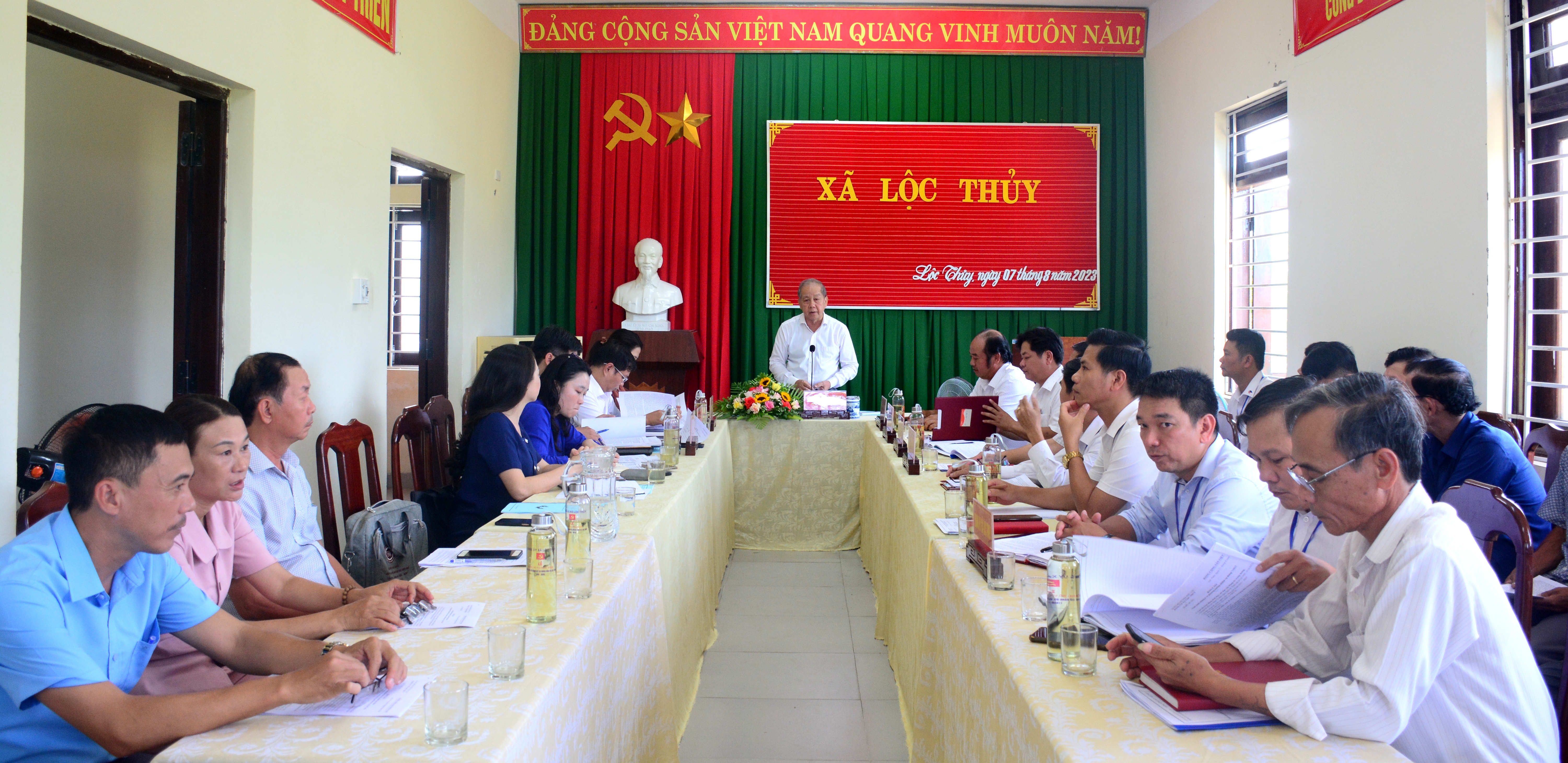 Lộc Thủy phấn đấu đạt chuẩn nông thôn mới và đô thị loại V