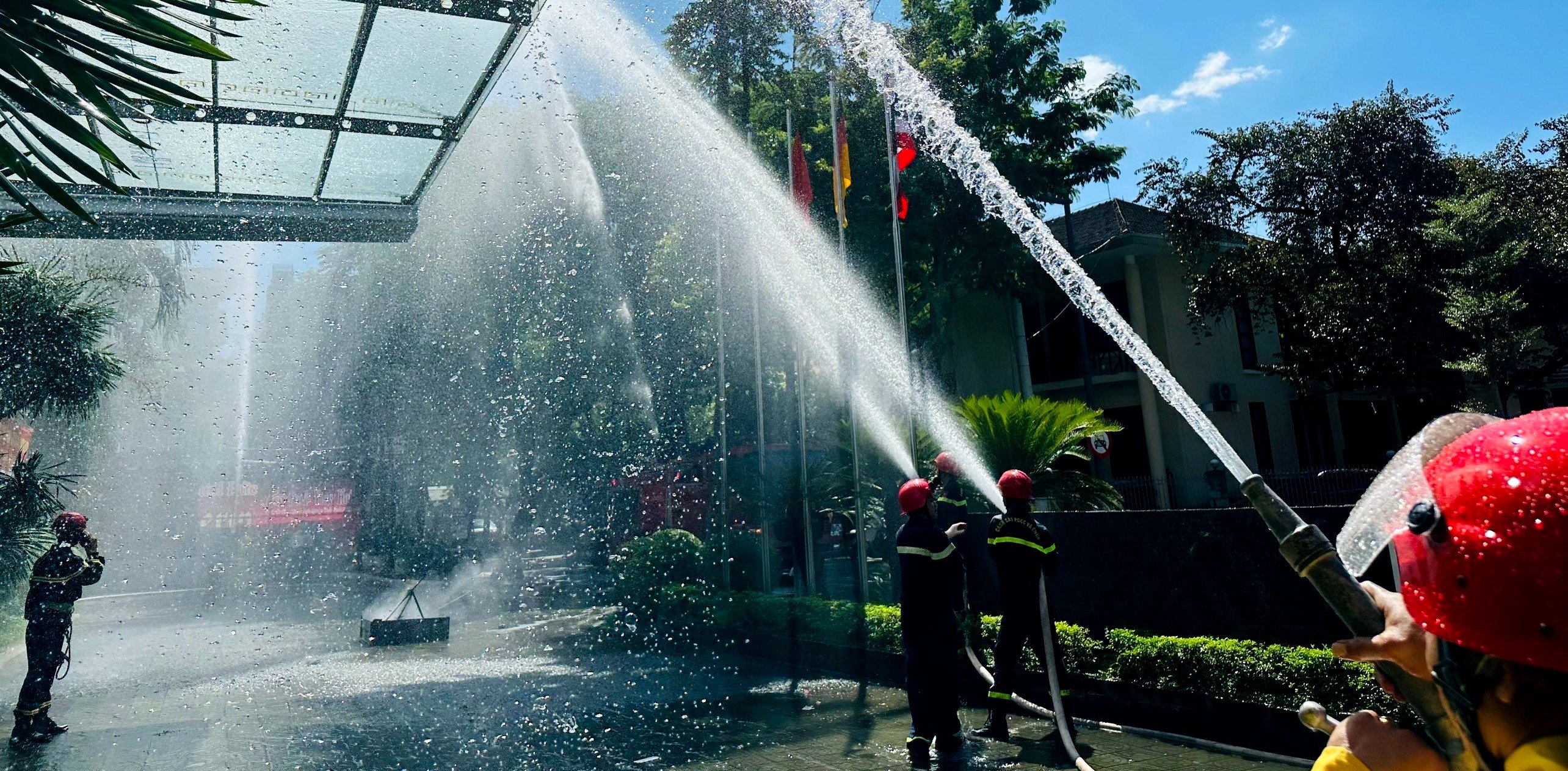 Thực tập phương án chữa cháy tại khách sạn Park View