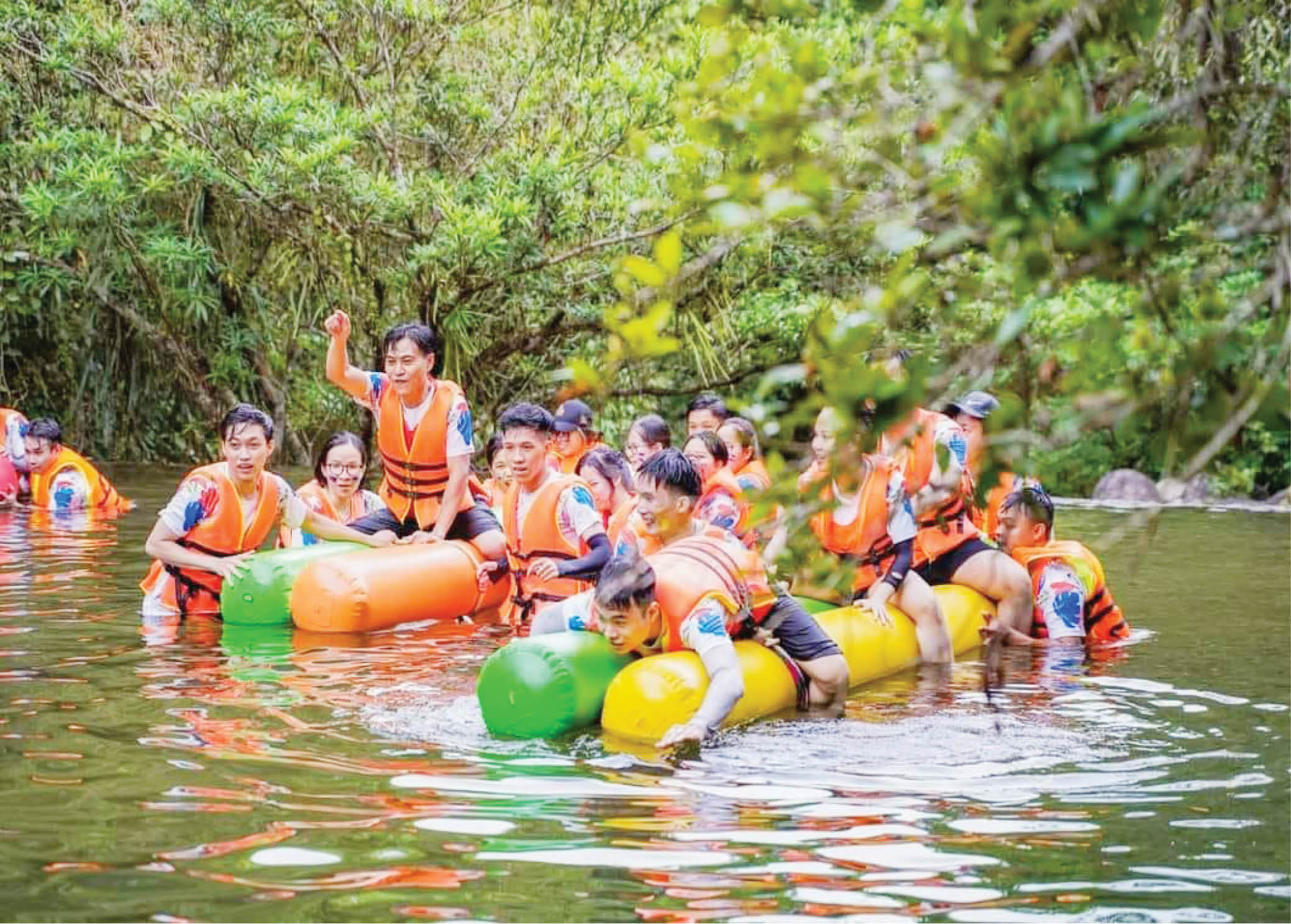 Đánh thức tiềm năng suối, thác để phát triển du lịch sinh thái