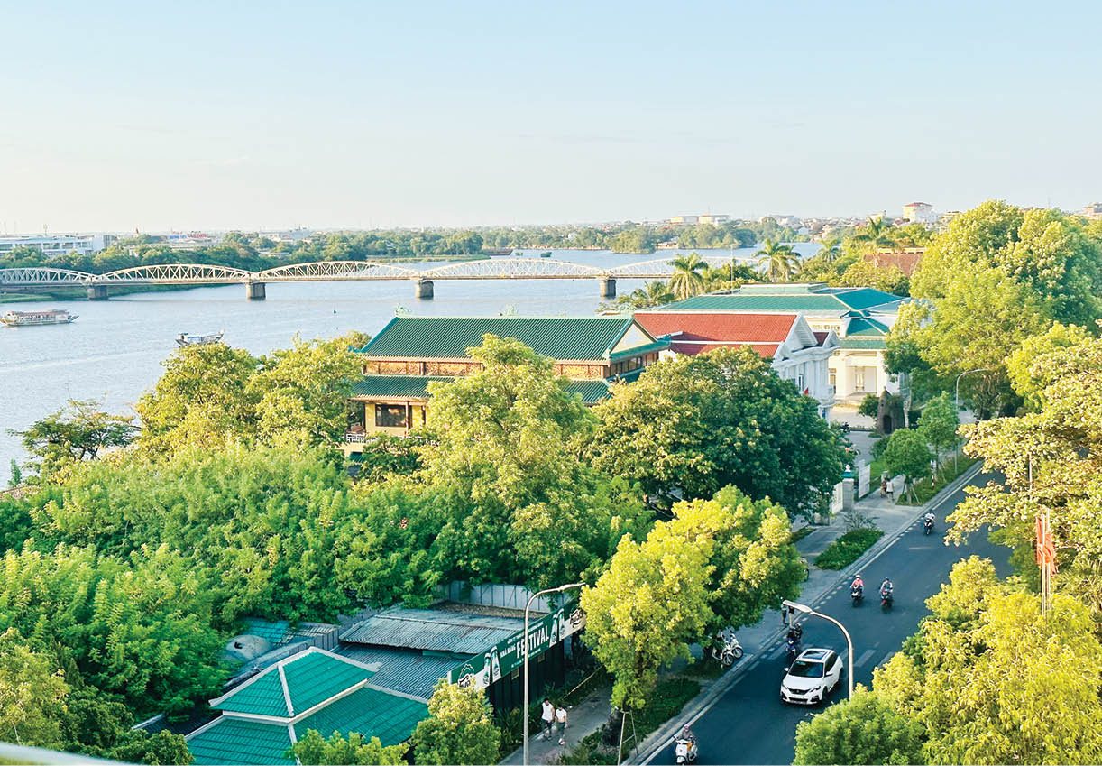 Huế từ trên cao