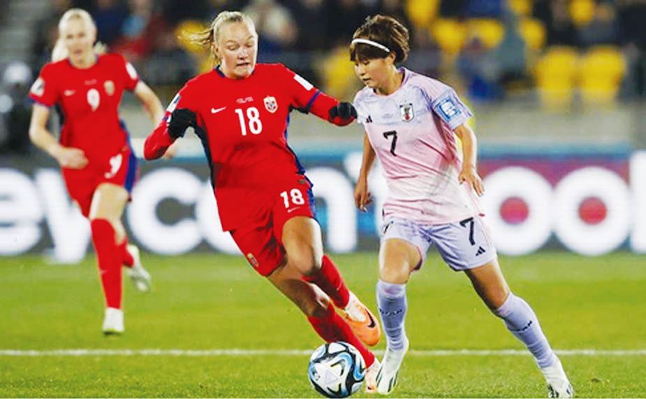 Khi phái đẹp chơi bóng