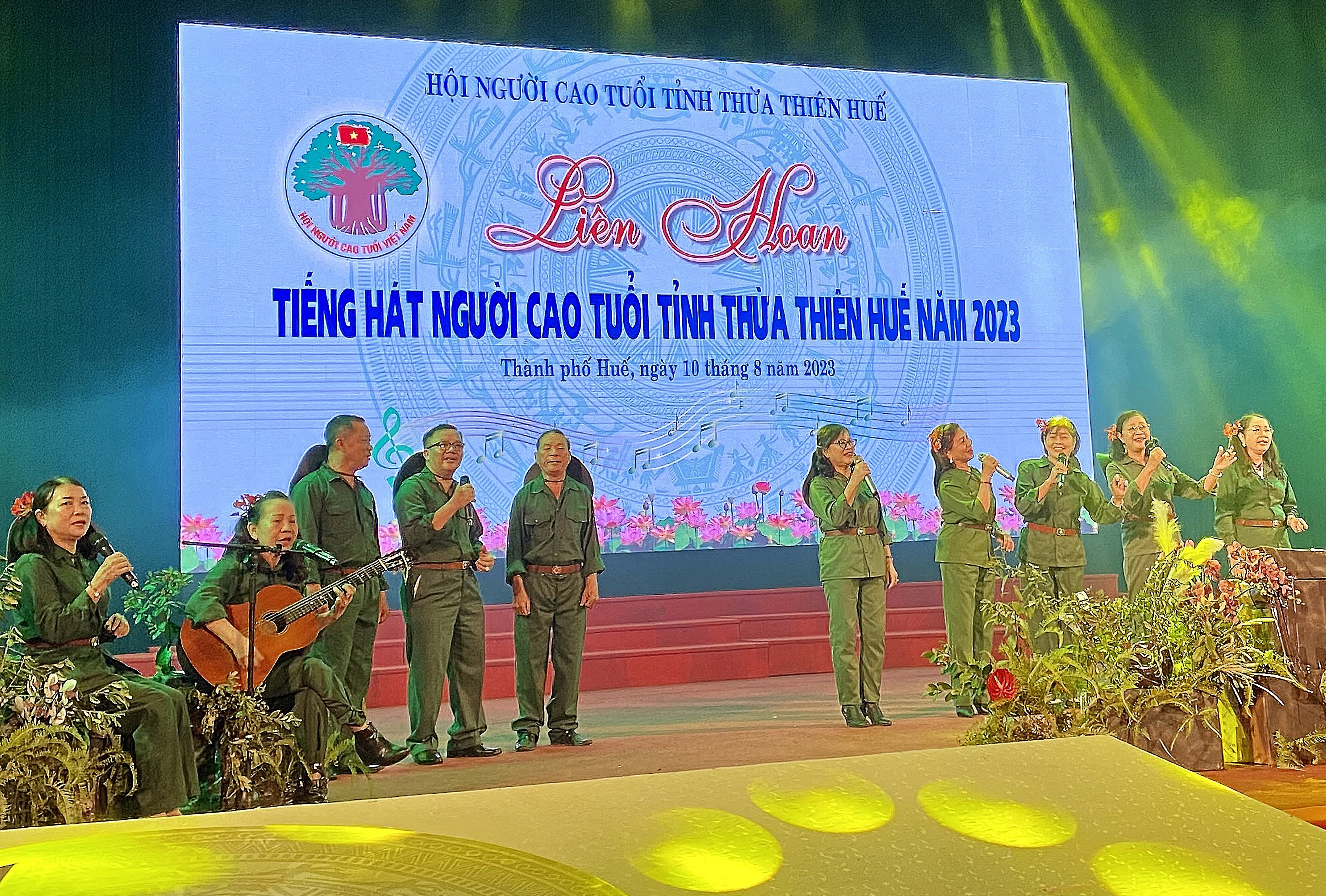 Đặc sắc tiếng hát từ người cao tuổi