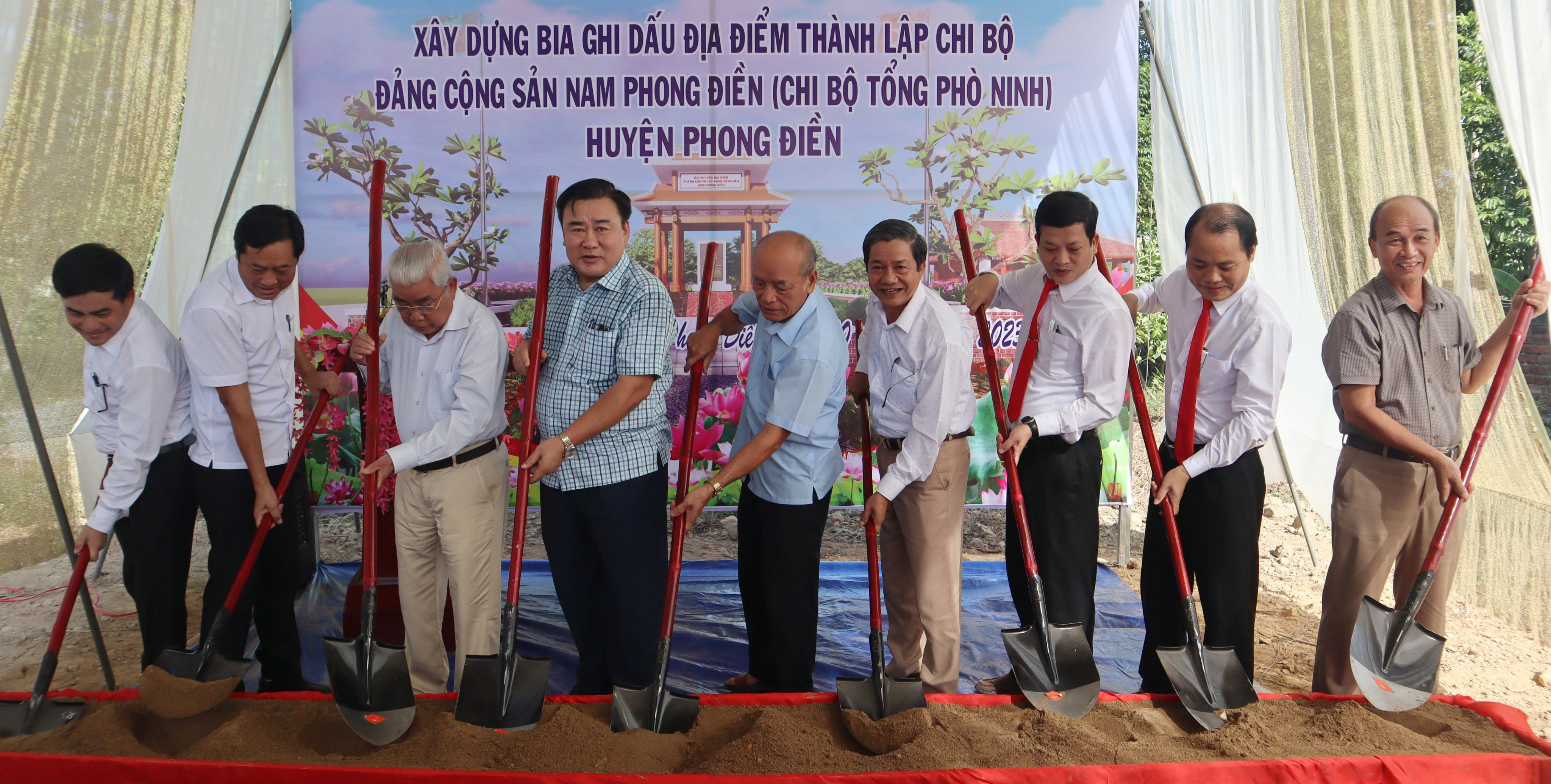 Khởi công Bia ghi dấu địa điểm thành lập Chi bộ Đảng Cộng sản Nam Phong Điền