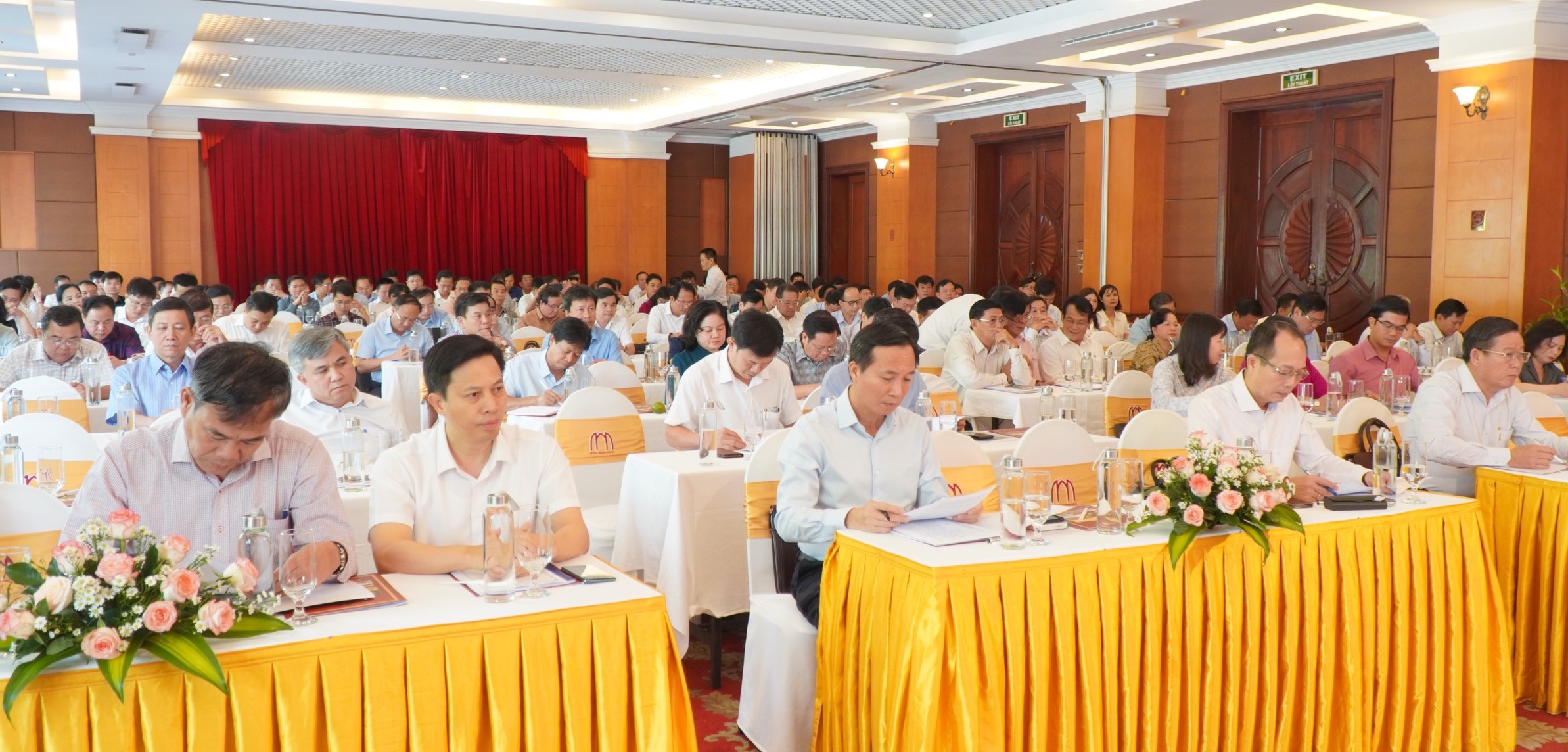 Nâng cao trình độ chuyên môn, nghiệp vụ cho cán bộ làm công tác tín ngưỡng, tôn giáo