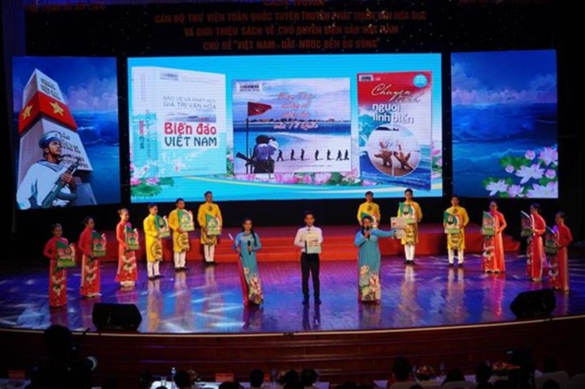 Liên hoan Cán bộ Thư viện Tuyên truyền hiệu quả về chủ quyền biển đảo