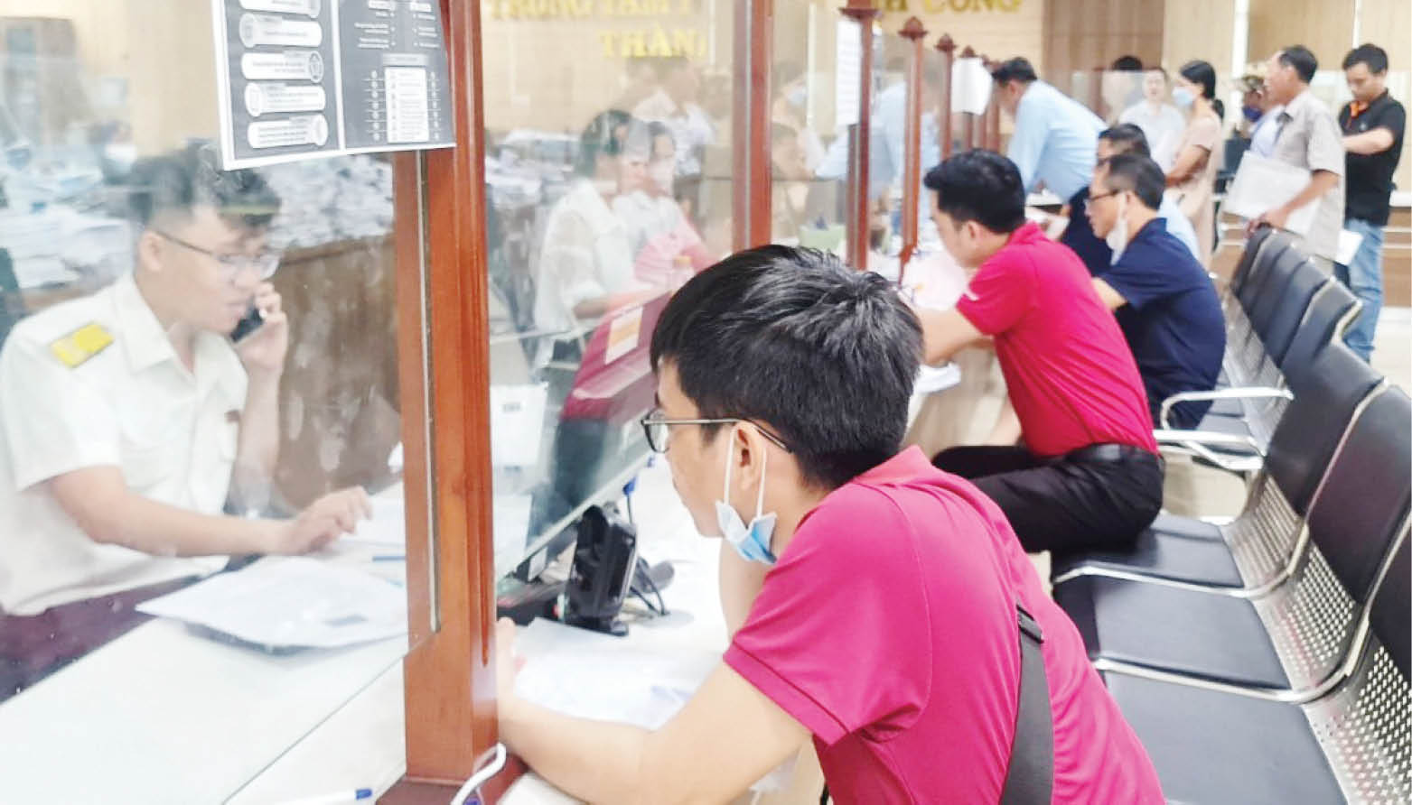 Để thủ tục hành chính không còn là rào cản - Kỳ 3 Hướng đến sự hài lòng của người dân và doanh nghiệp