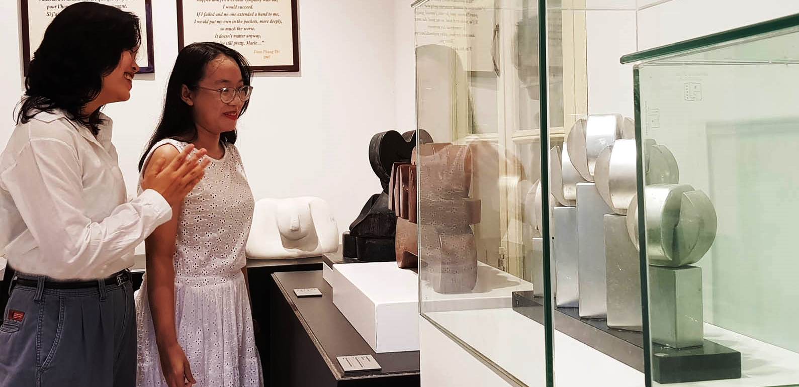 Hiện vật  nỗi lo bảo quản