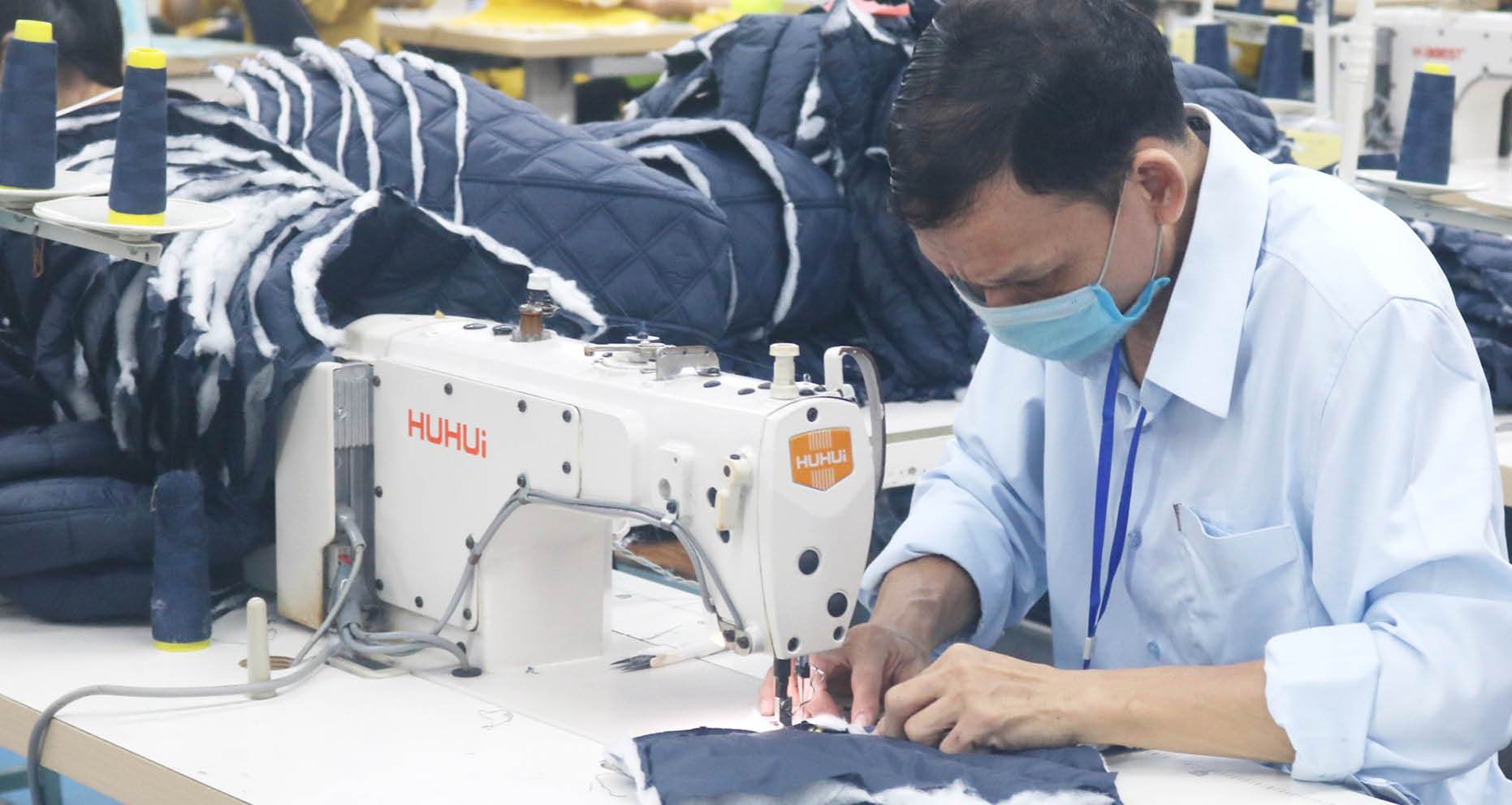 Làm… nhưng không đủ sống