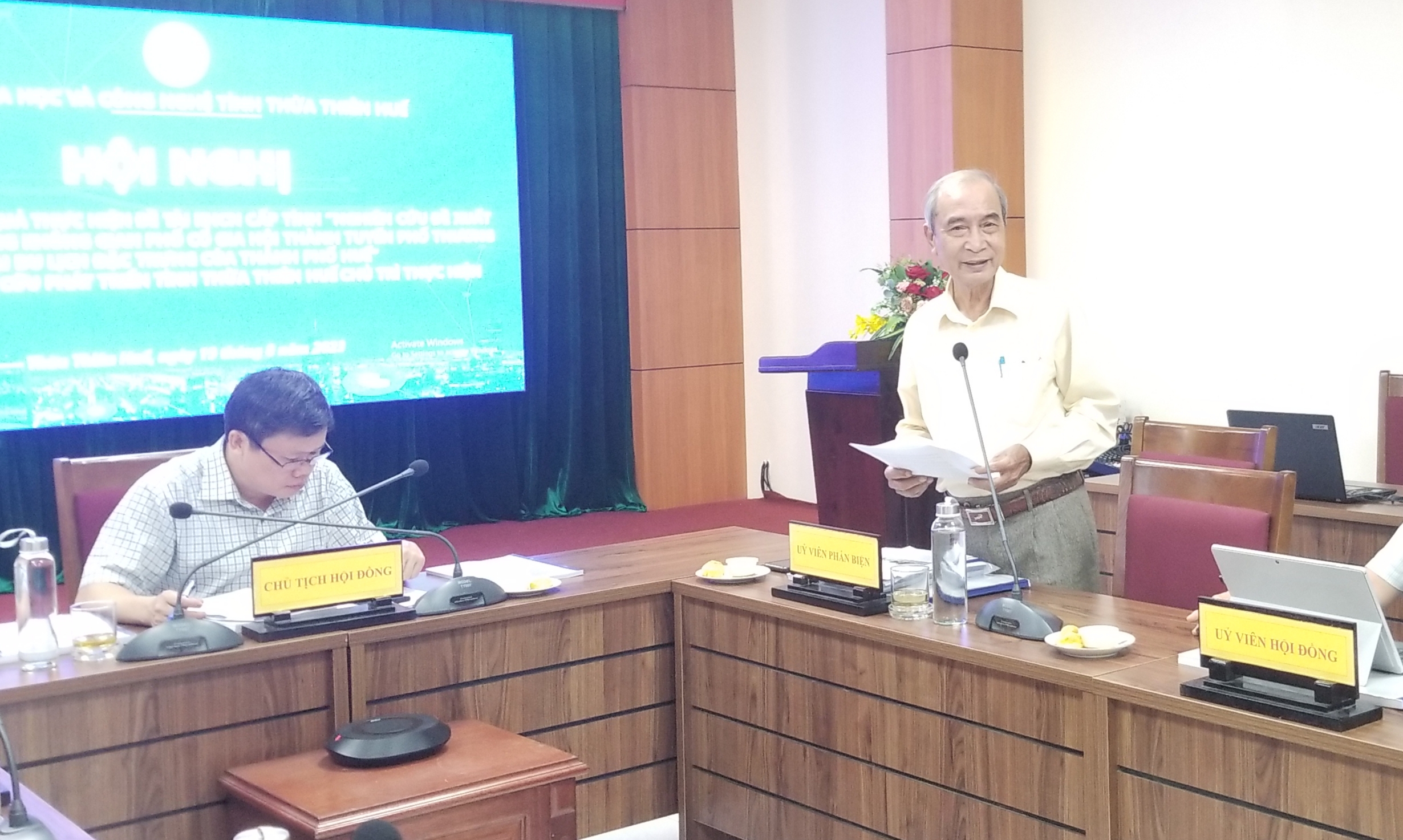 Giải pháp xây dựng không gian phố cổ Gia Hội thành tuyến phố thương mại du lịch đặc trưng