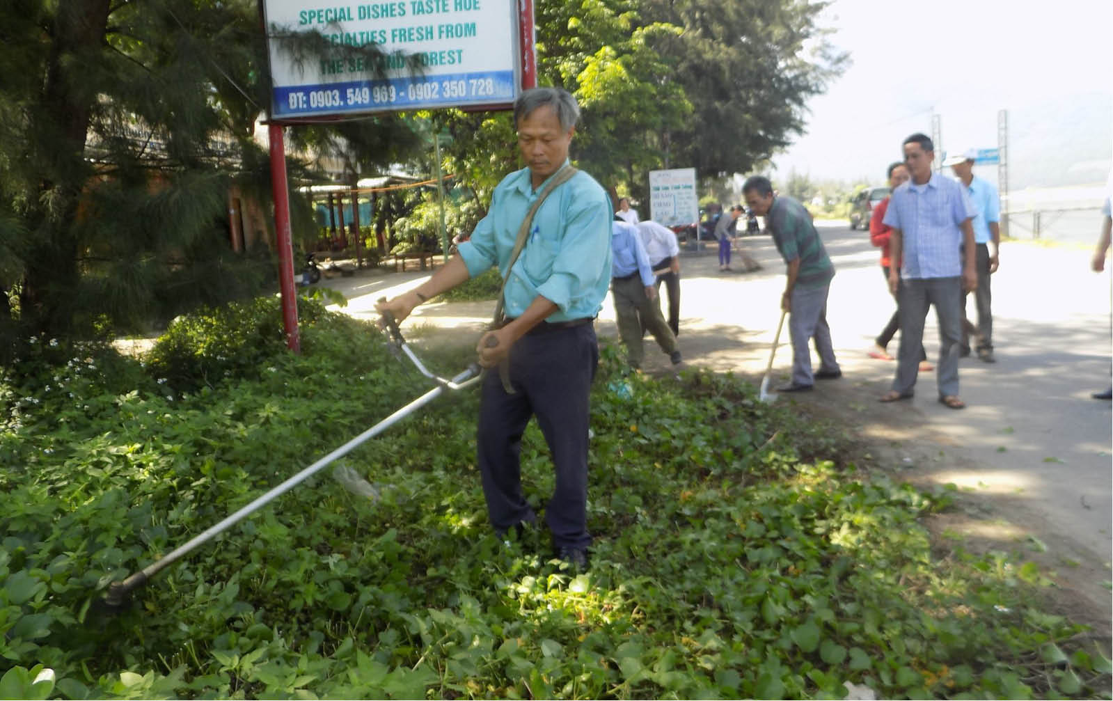 Tích cực tham gia xây dựng nông thôn mới