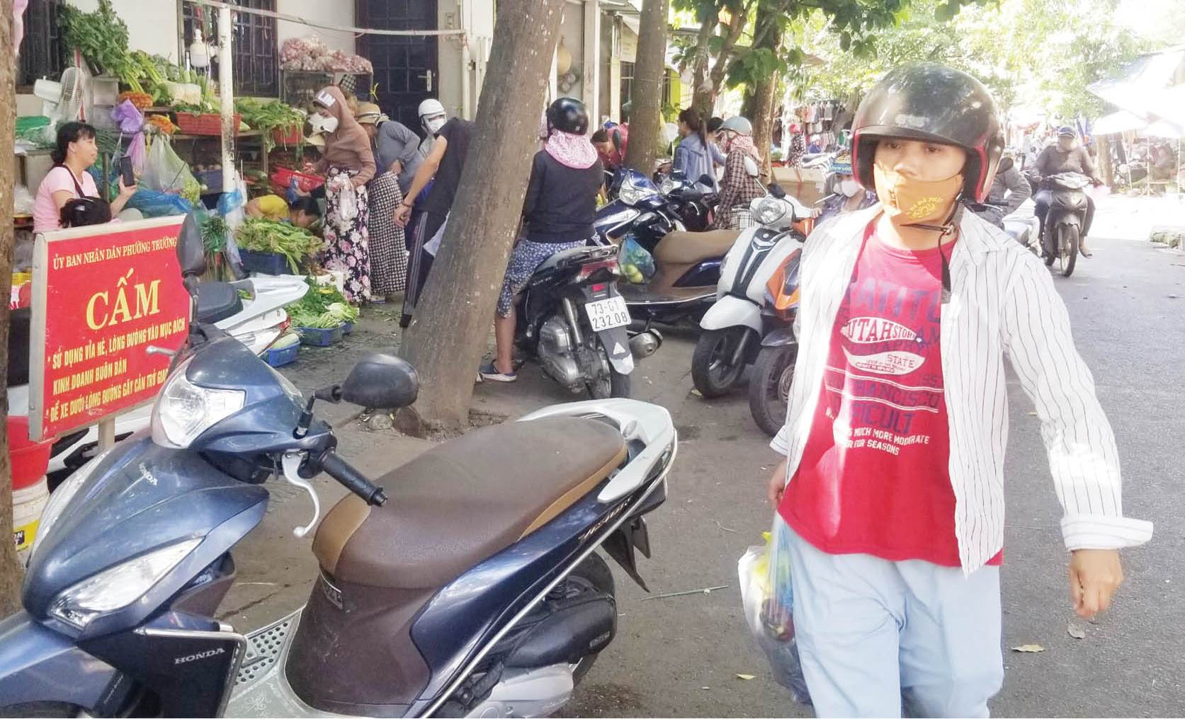 Lập lại trật tự vỉa hè - khó hay dễ