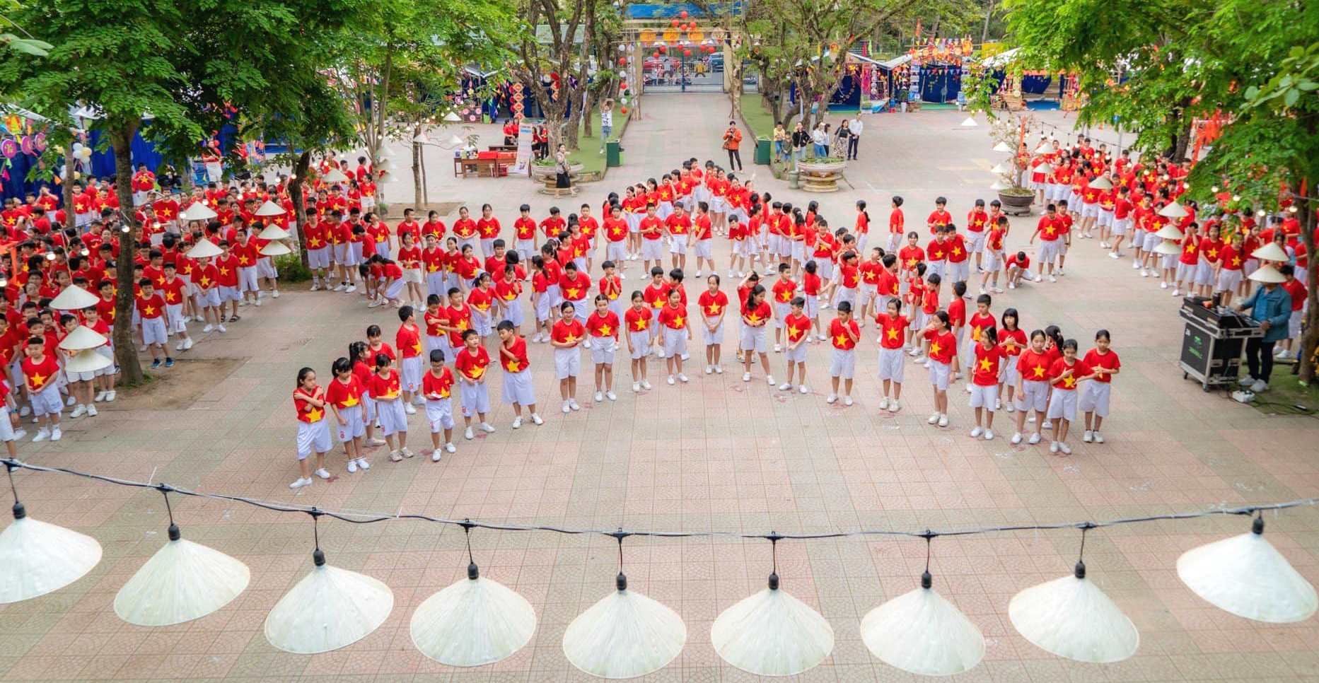 “Chạy trường” - Kỳ II Cuộc đua mệt mỏi