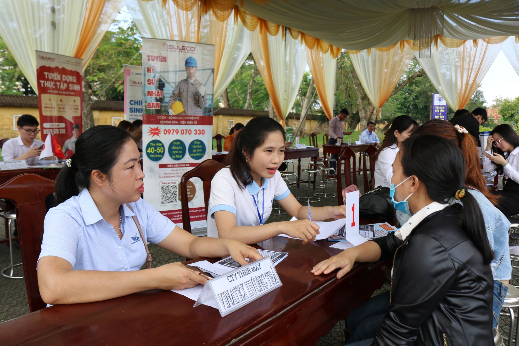 Chìa khoá giảm nghèo