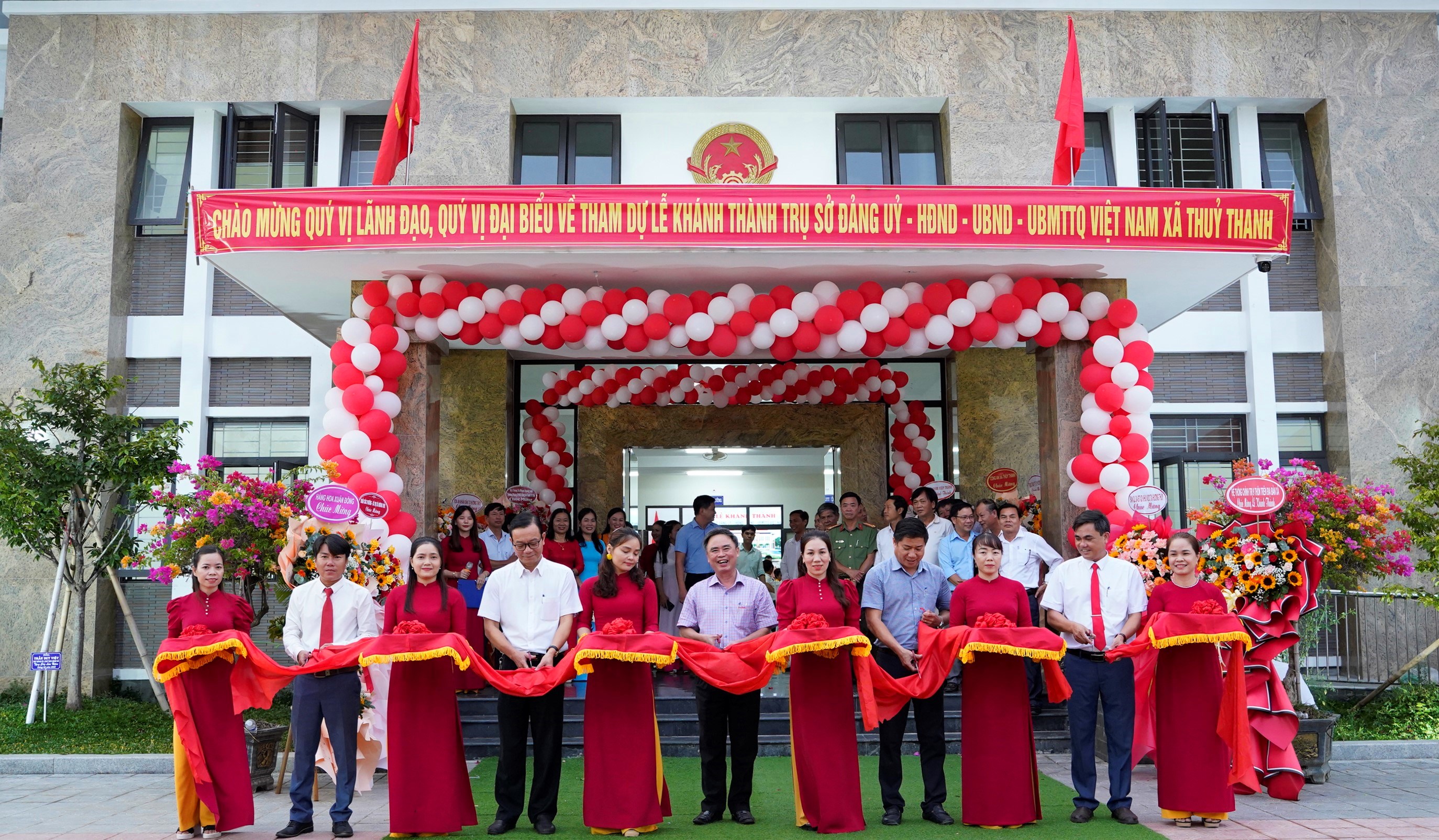 Xã Thủy Thanh khánh thành trụ sở làm việc mới