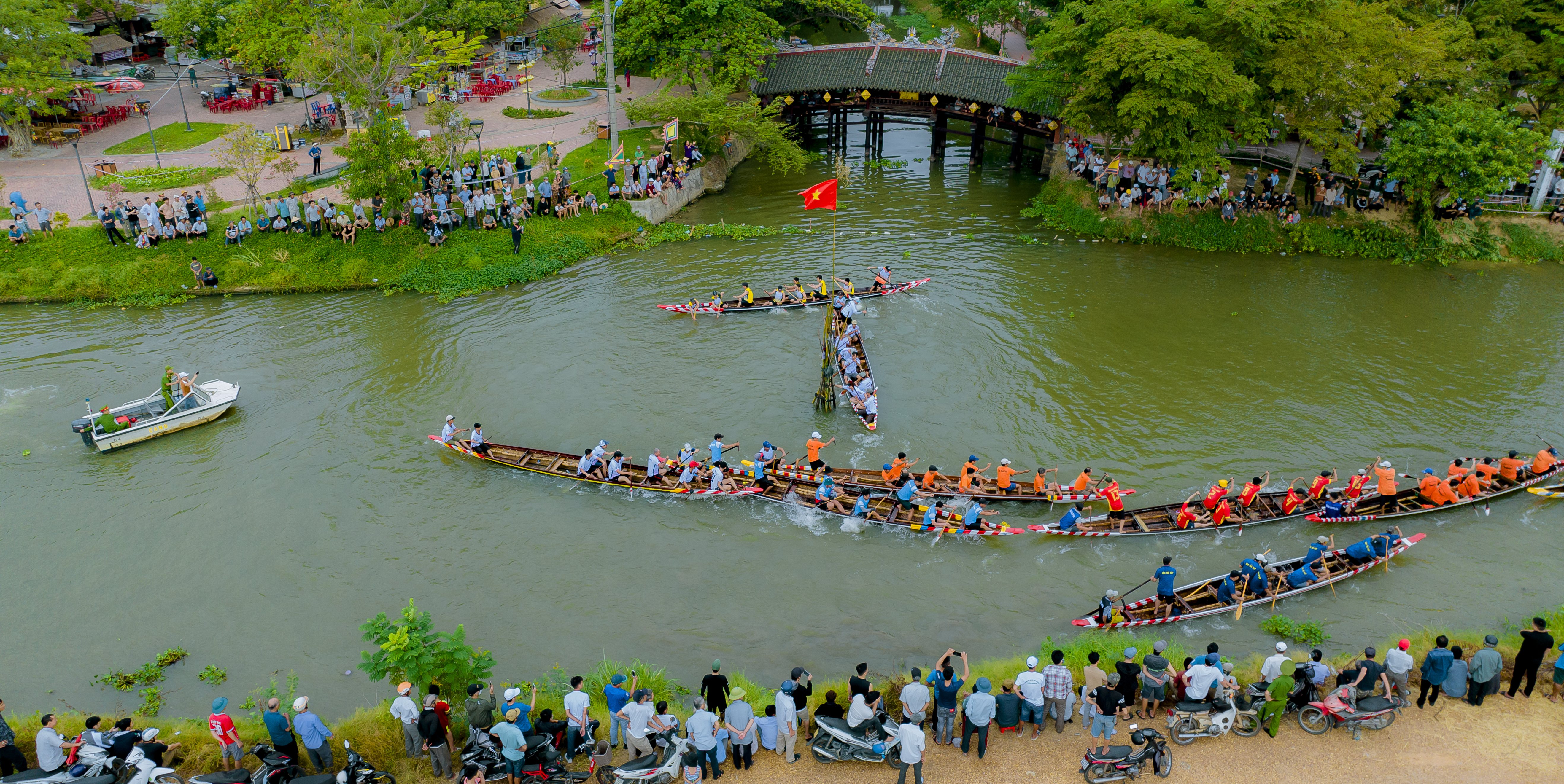 Đến Huế chơi lễ