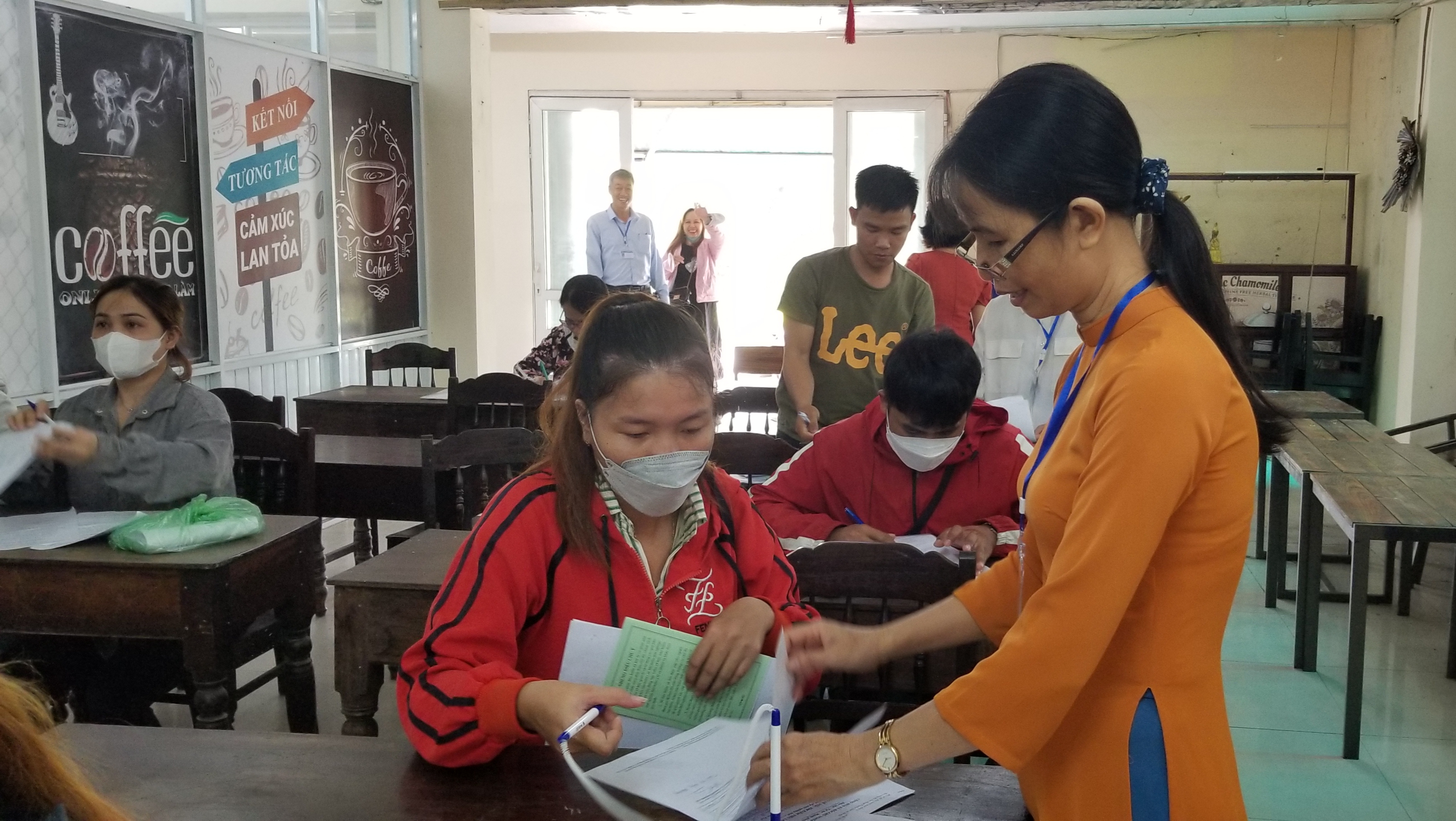 28 đơn vị cần tuyển hơn 1 500 vị trí việc làm tại Tháng chín mùa thu tuyển dụng