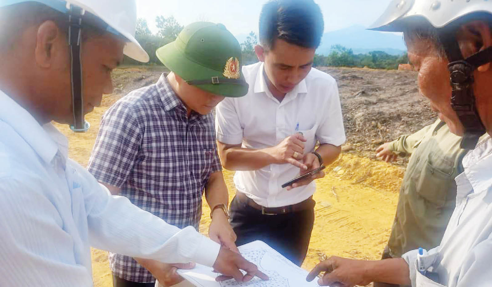 Đầu tư hạ tầng kết nối vùng, phát triển sản xuất