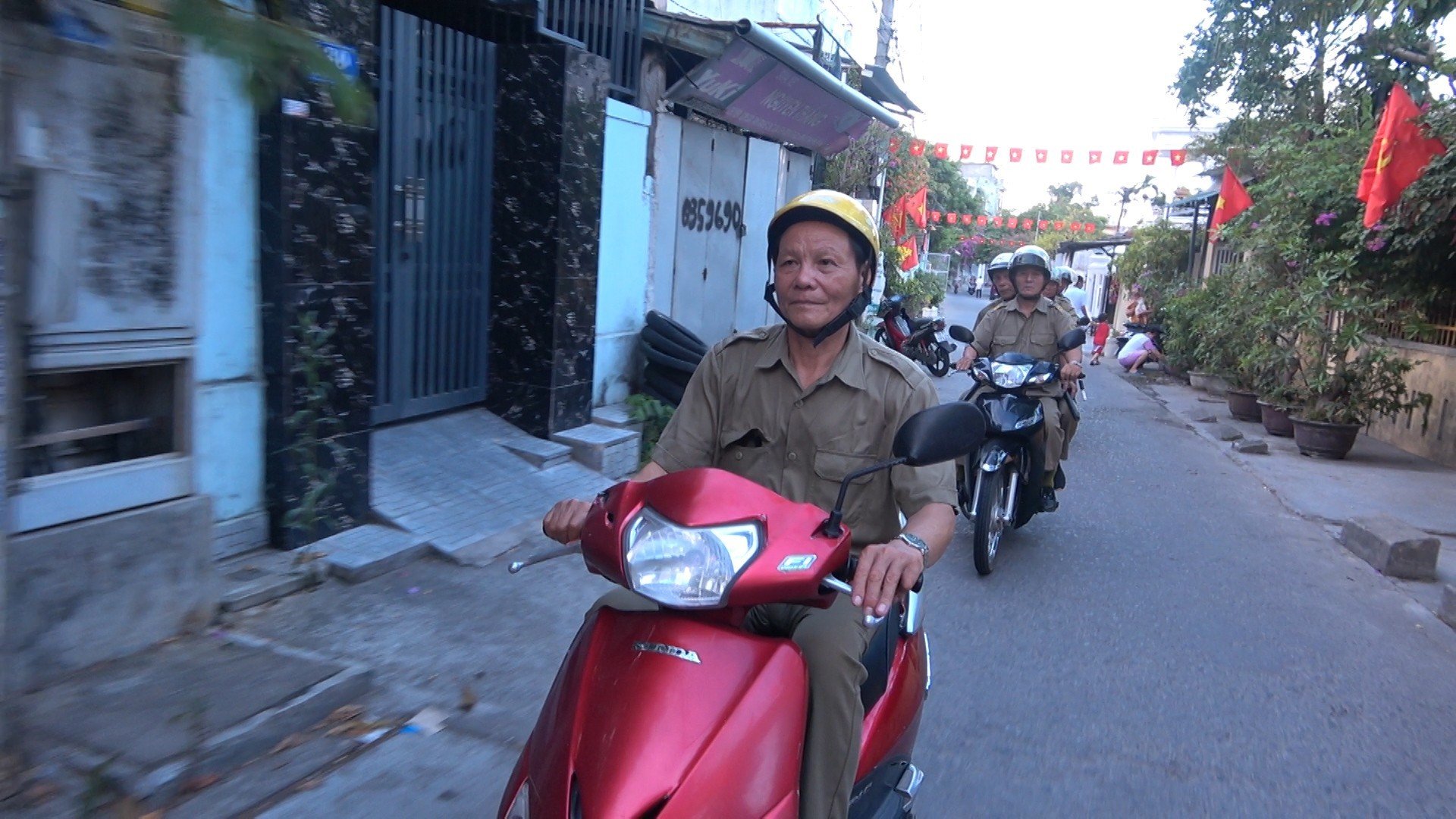 Gương Bảo vệ dân phố tiêu biểu