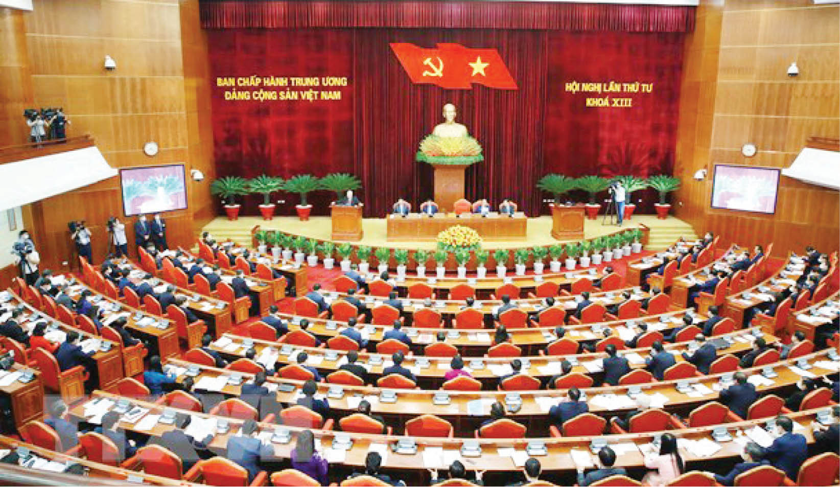 Tham vọng chức quyền - con đường dẫn đến suy thoái