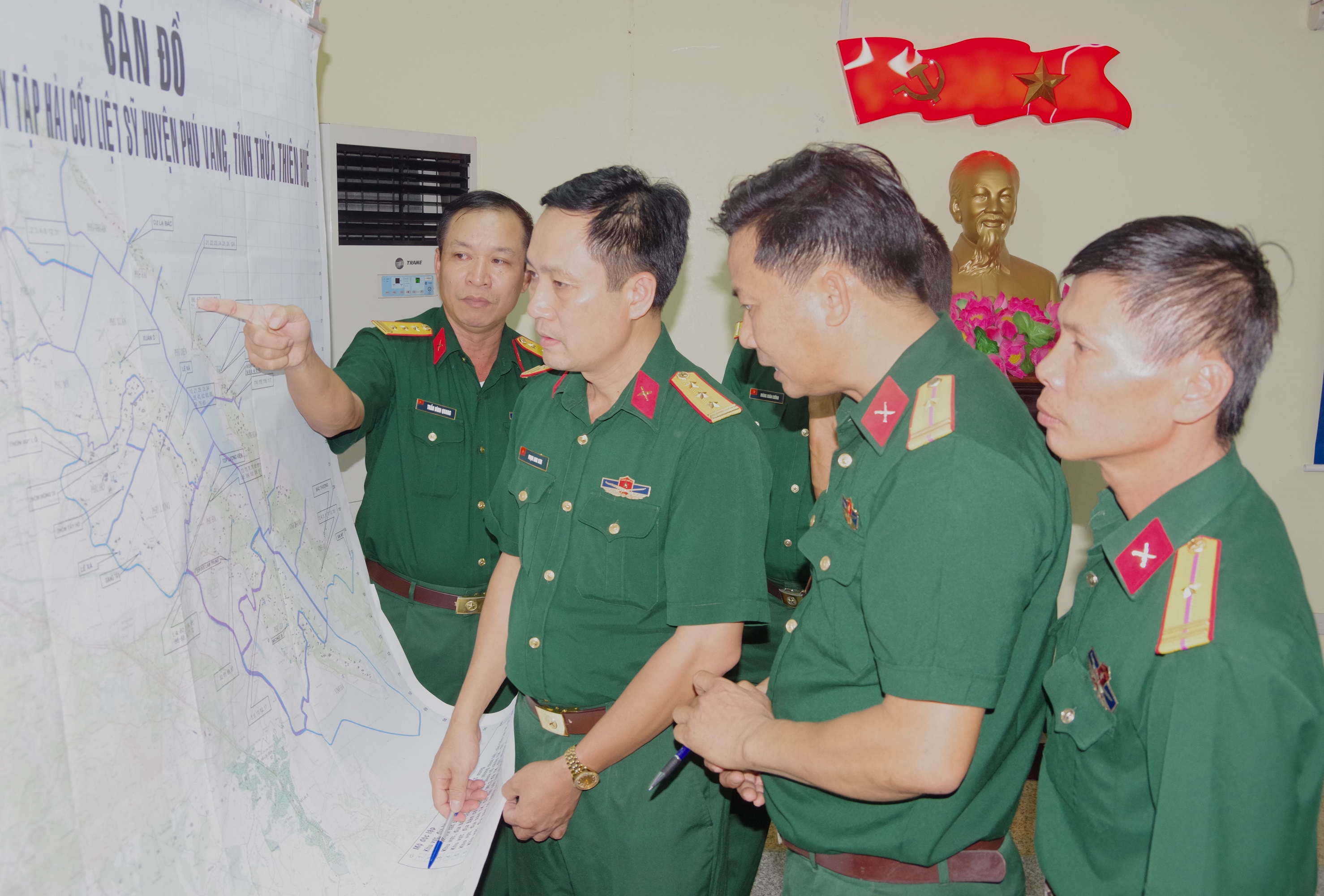 Kiểm tra thực hiện nhiệm vụ tìm kiếm, quy tập hài cốt liệt sĩ