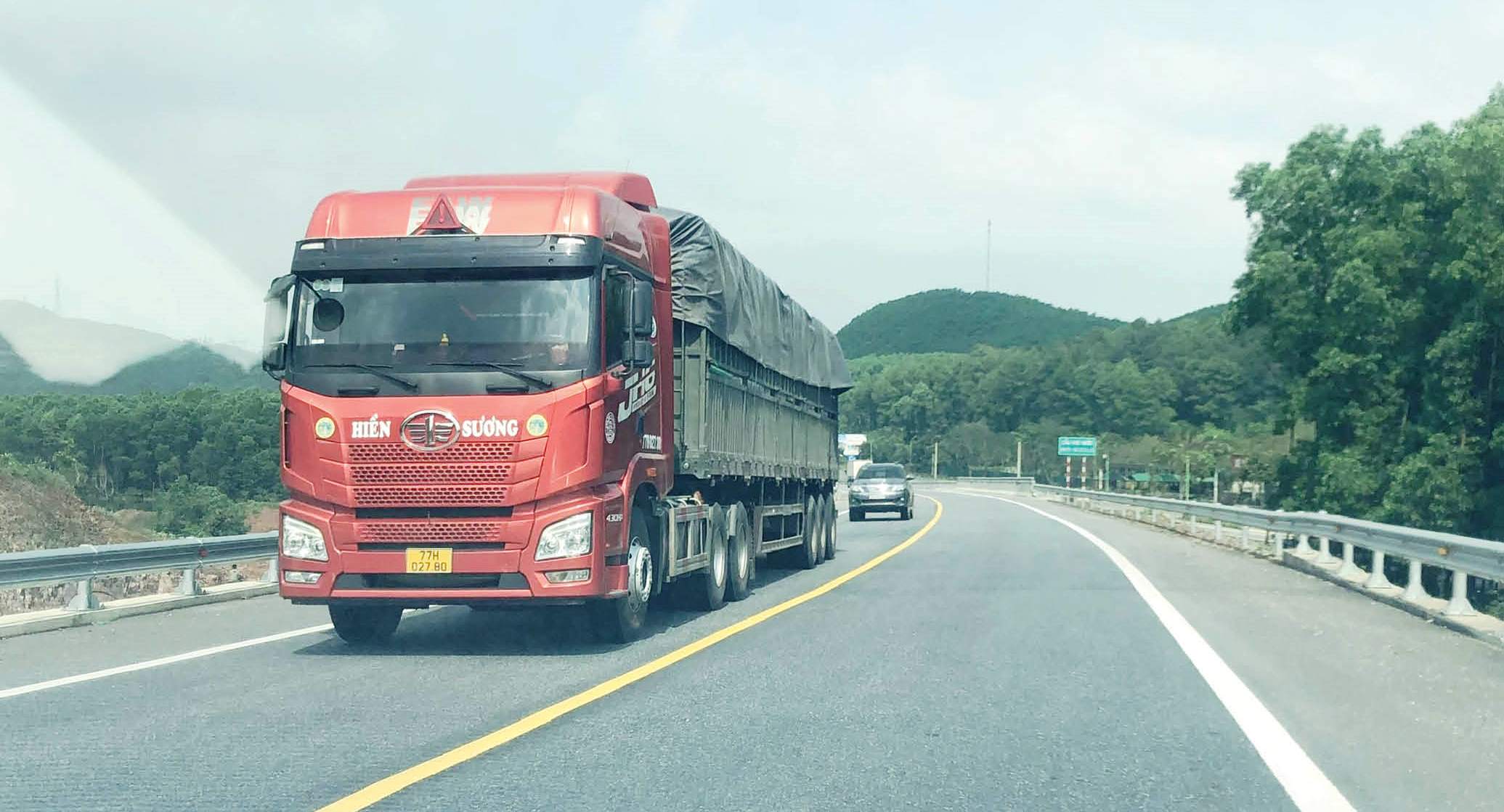 Tổng kiểm soát phương tiện kinh doanh vận tải Giải pháp cấp bách