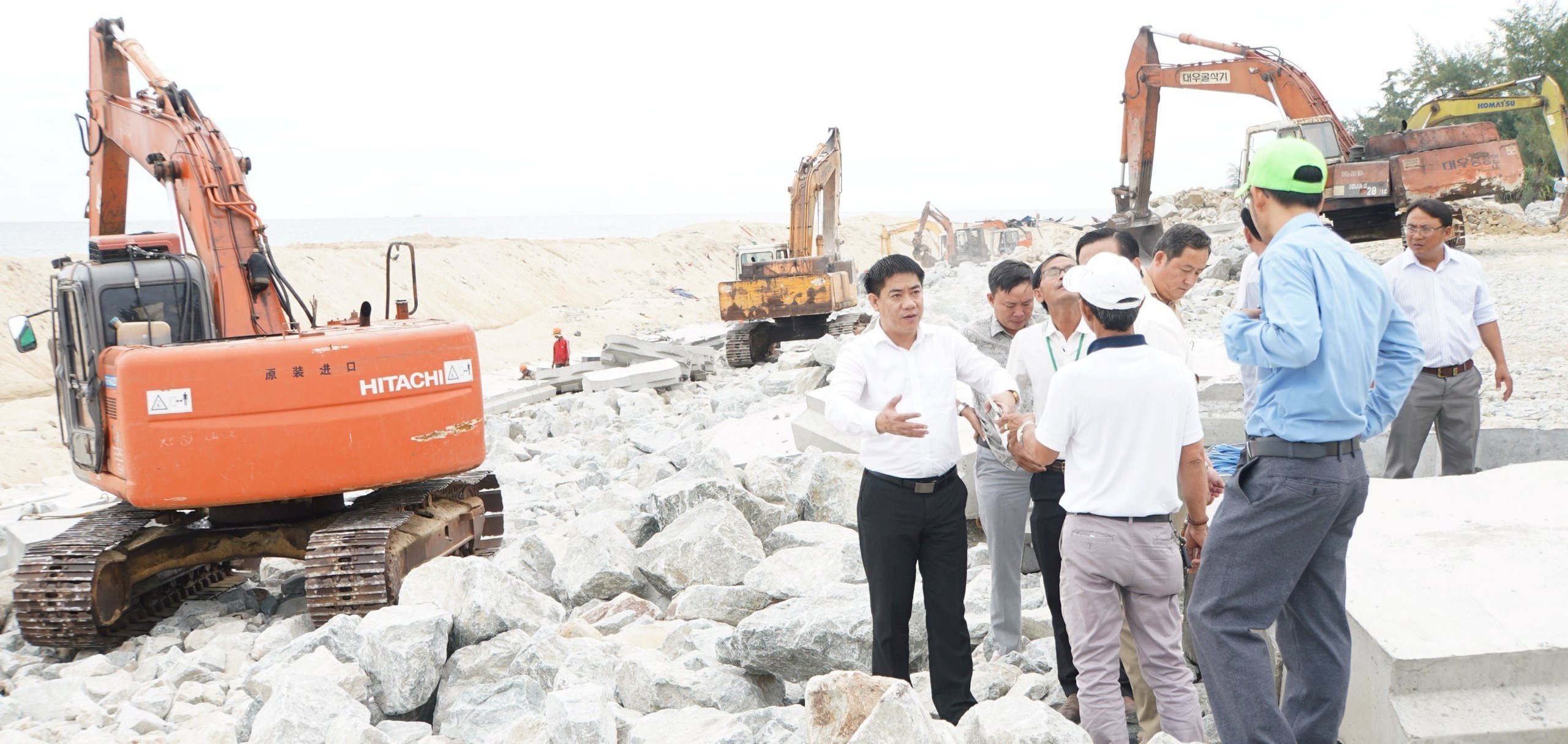 Người dân Phú Vang kiến nghị về hạ tầng giao thông