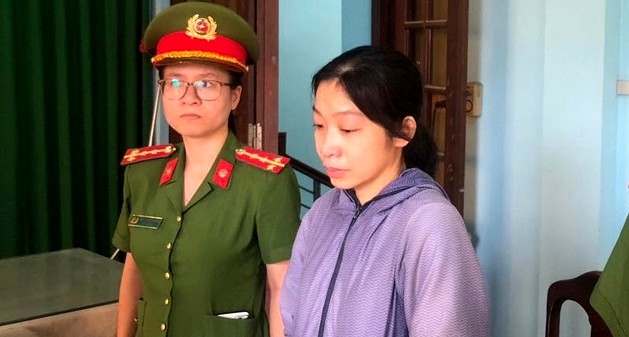 Bắt giam nguyên cán bộ ngân hàng lừa đảo