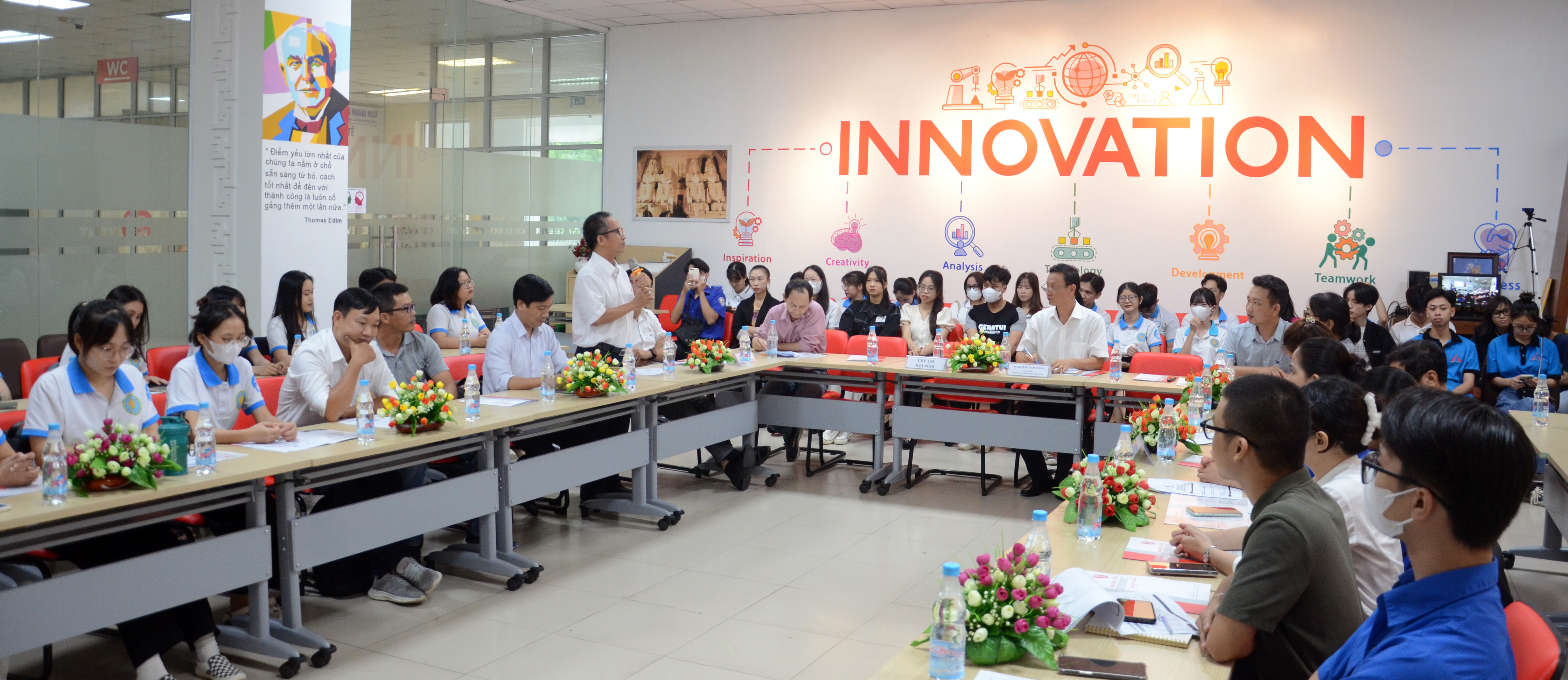 Góp ý xây dựng chương trình ươm tạo đầu tiên của Đại học Huế