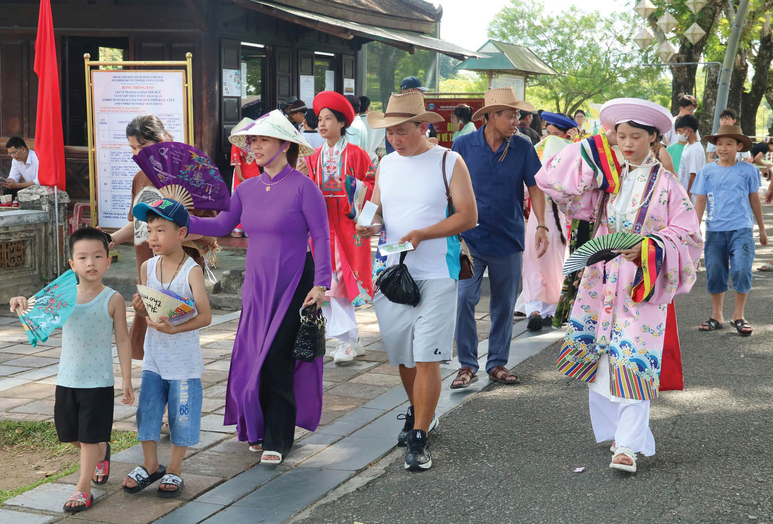“Nút thắt” của ngành du lịch