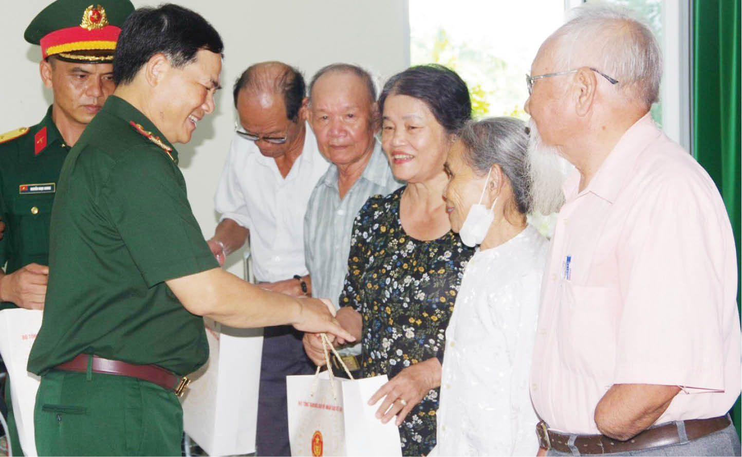 Đồng lòng, đoàn kết giúp đỡ nạn nhân chất độc da cam