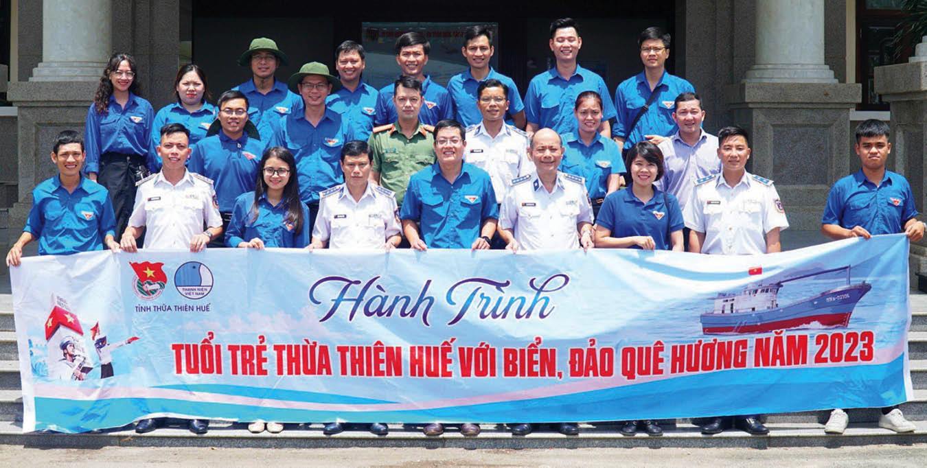 Truyền lửa tình yêu, trách nhiệm bảo vệ Tổ quốc cho lớp trẻ