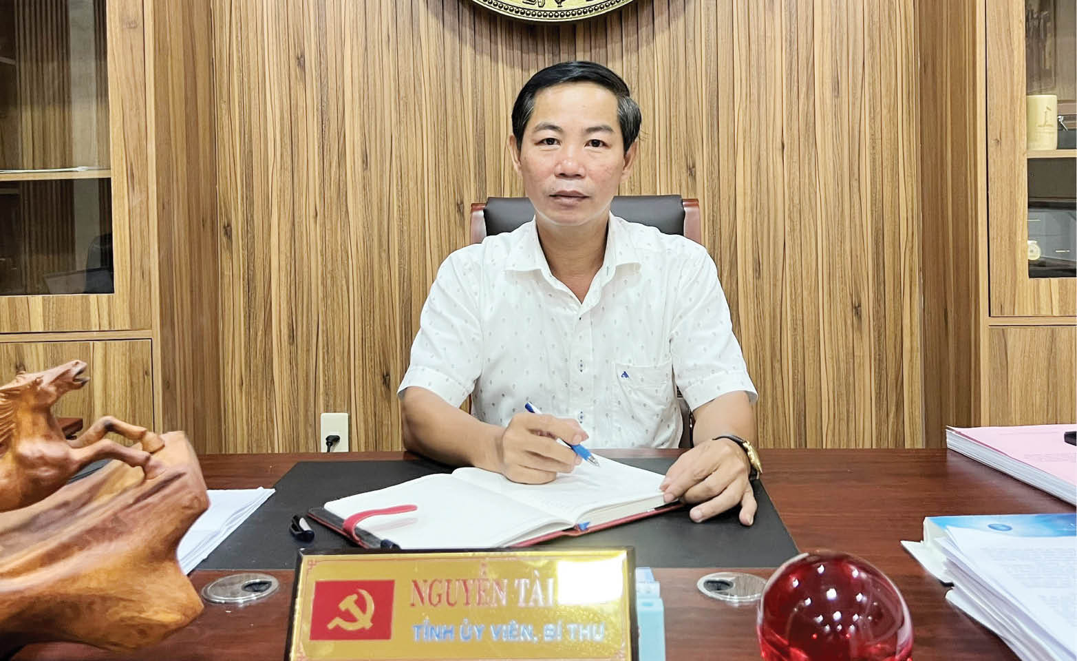 Xây dựng Đảng và hệ thống chính trị trong sạch, vững mạnh từ cơ sở