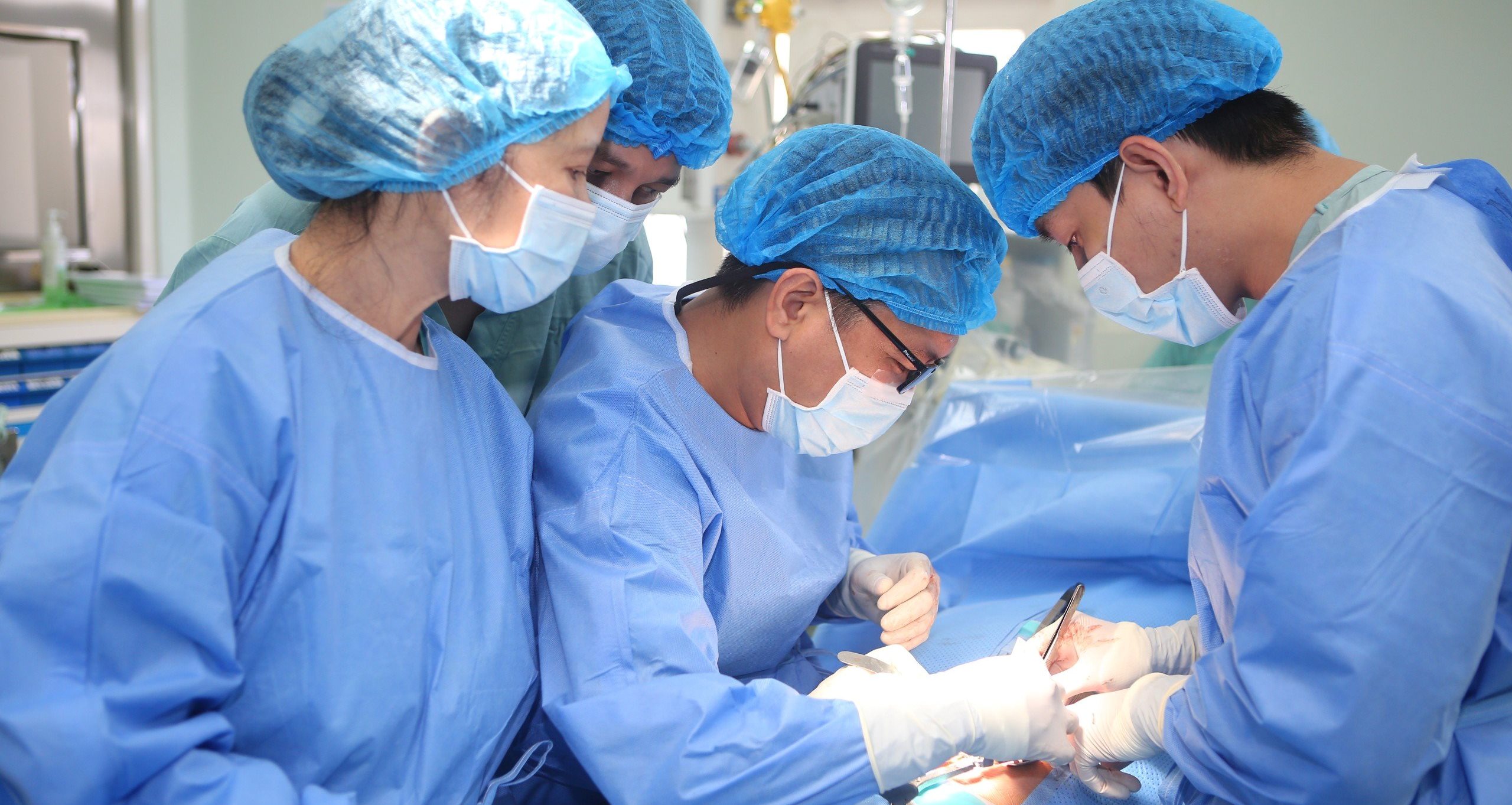 Ghép tim ở Huế Từ mốc son ngành y đến kỹ thuật thường quy - Kỳ 3 Xây dựng đội ngũ “thiện chiến”, thực hiện kỹ thuật thường quy