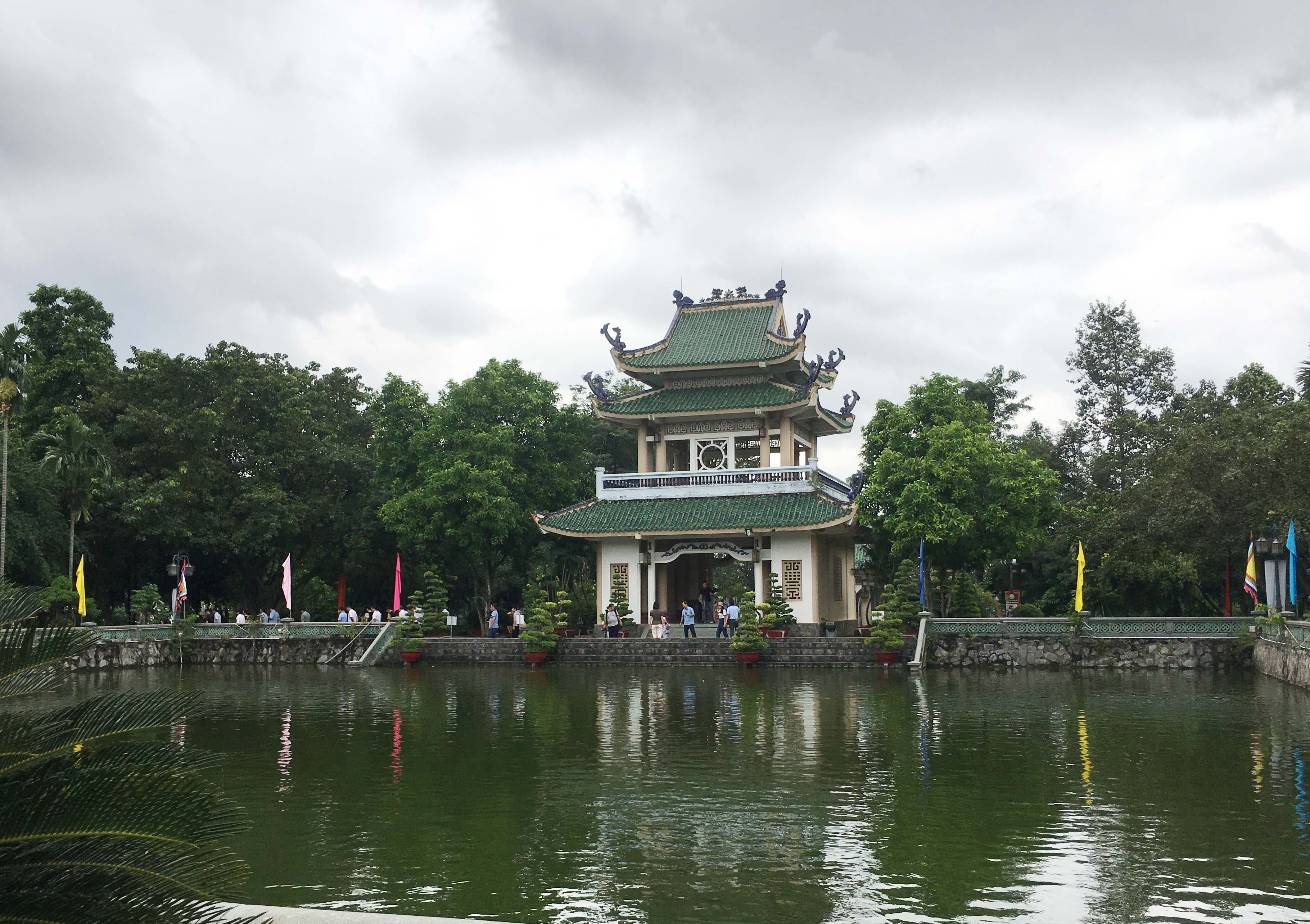 Thăm Văn miếu Trấn Biên