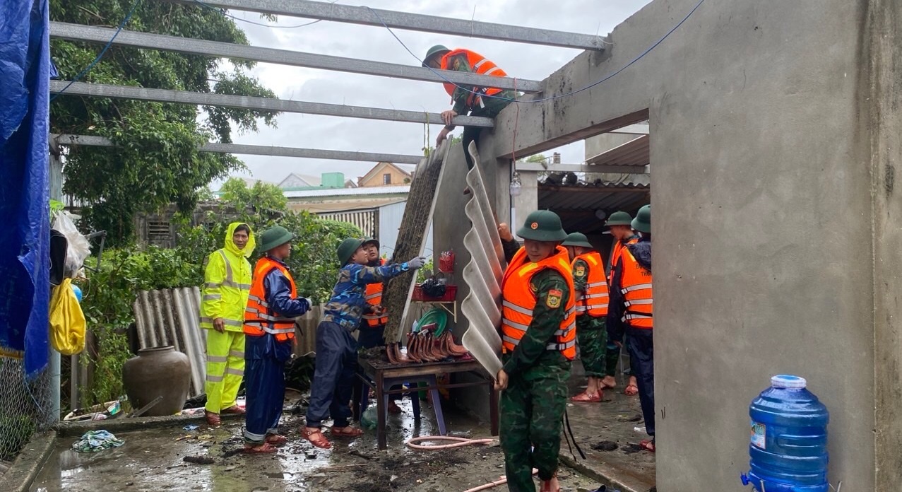 Chiều tối nay 25 9, bắn pháo hiệu cảnh báo thiên tai cho chủ tàu thuyền và người dân