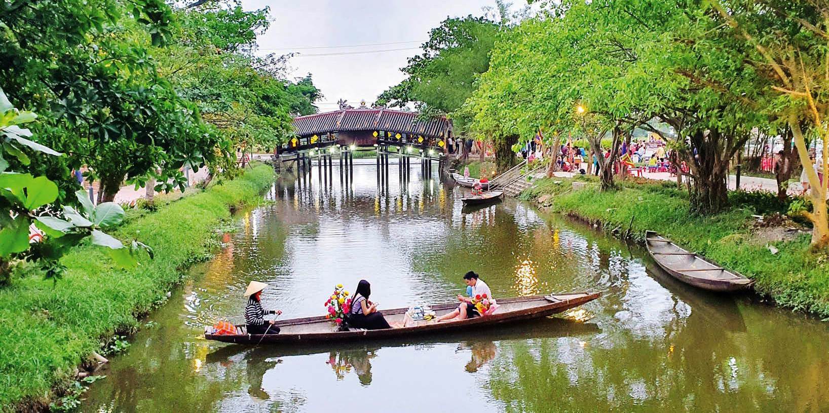 Phát huy giá trị di tích lịch sử để khai thác du lịch - Kỳ 3 Đặt đúng vị trí  xây dựng sản phẩm khác biệt