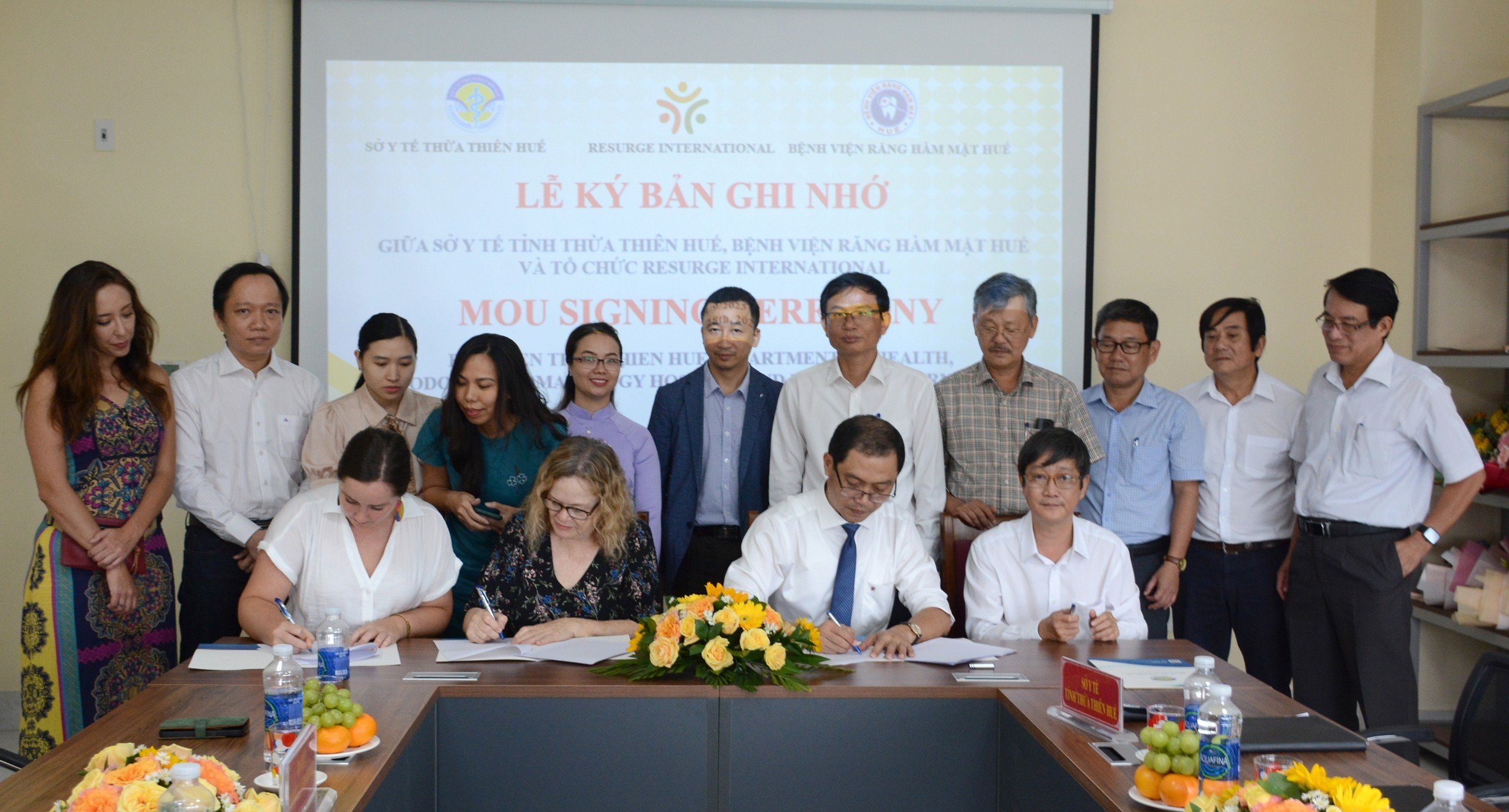 Ký kết hợp tác phẫu thuật từ thiện và giảng dạy phẫu thuật tạo hình