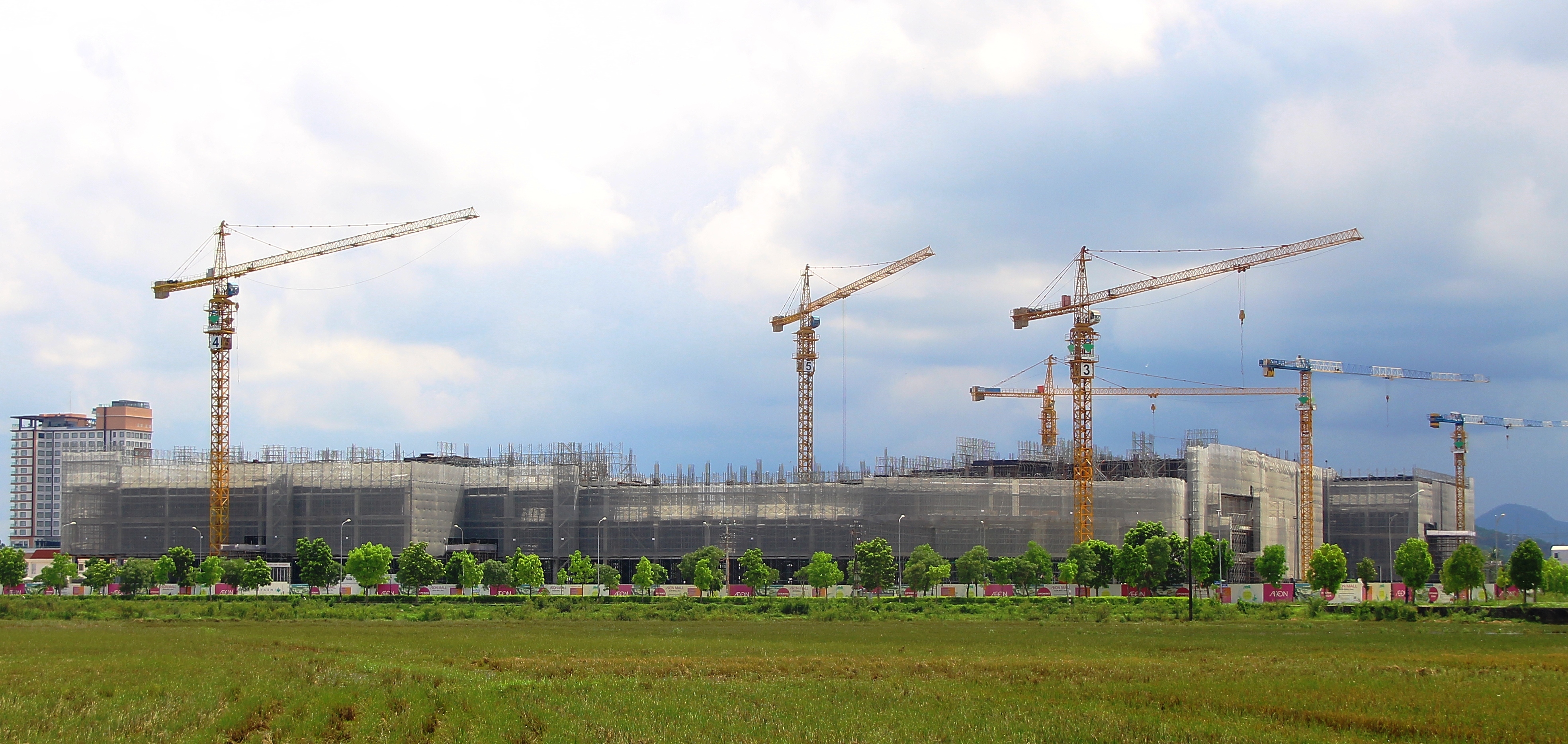 9 tháng đầu năm, tăng trưởng đạt 6,84