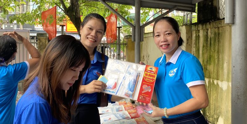 Đổi rác lấy quà, trao yêu thương cho người khó khăn