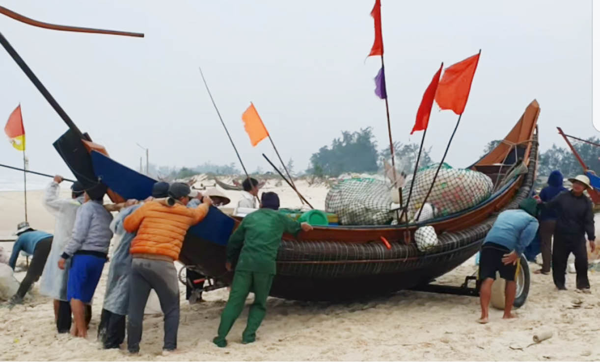 Bảo vệ thuyền bãi ngang ven biển