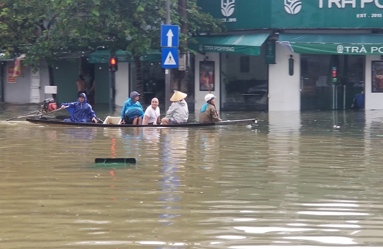 Cảnh báo ngập sâu vùng thấp trũng