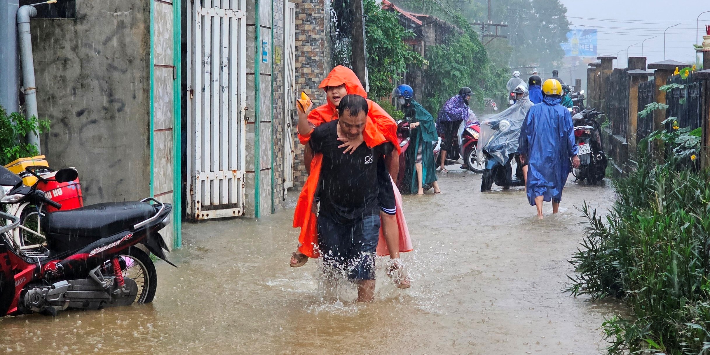 Chủ động theo dõi, ứng phó với diễn biến mưa lũ