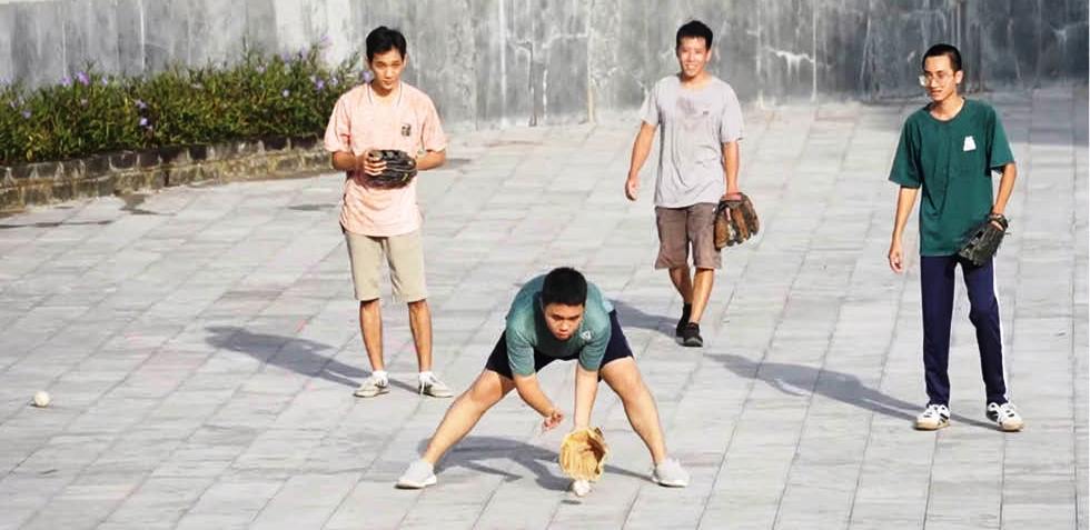 Bóng chày “về” Huế