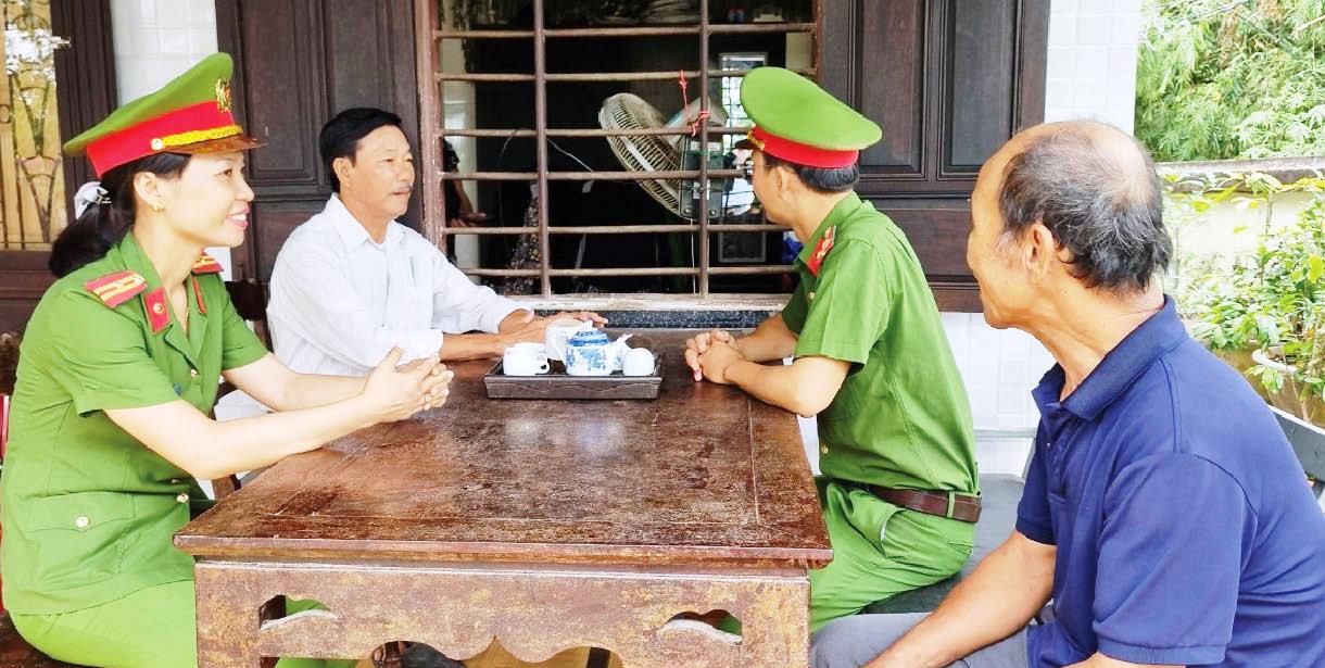 Chuyện về nữ chiến sĩ Công an Nhân dân