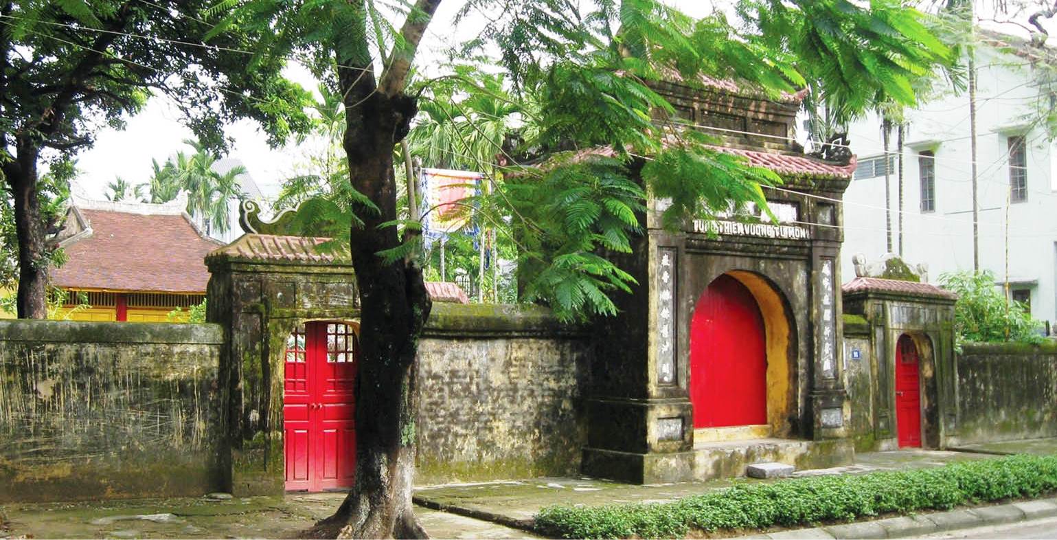 Phủ đệ xứ Huế là di sản văn hóa sống động