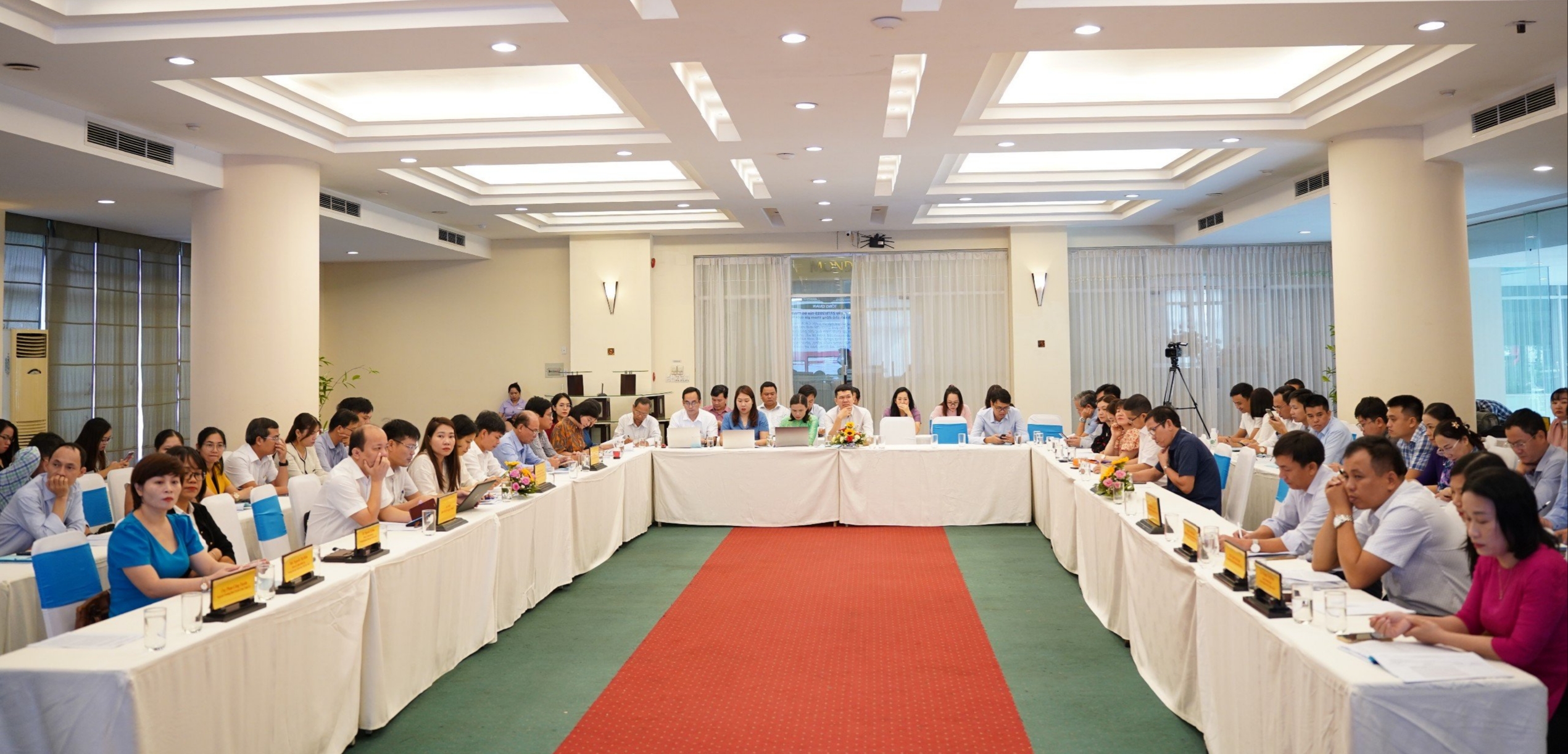 Ứng dụng thành tựu cách mạng công nghiệp 4 0 trong đào tạo, bồi dưỡng lý luận chính trị