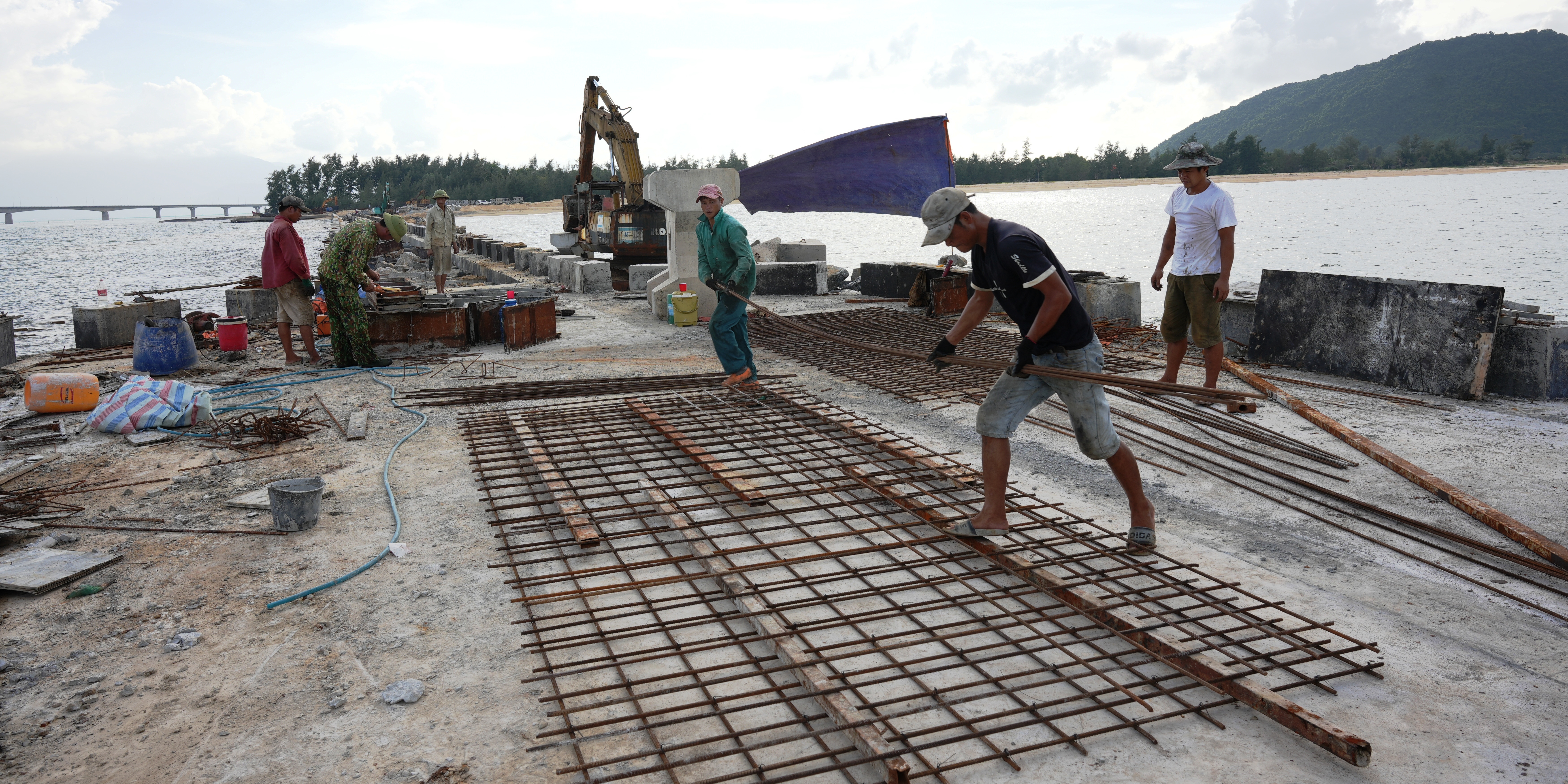 Nỗ lực hoàn thành mục tiêu trong hai tháng cuối năm