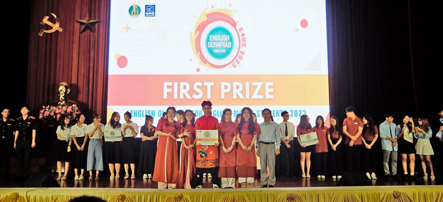 Sinh viên Đại học Huế giành giải Nhất cuộc thi Olympic tiếng Anh 2023